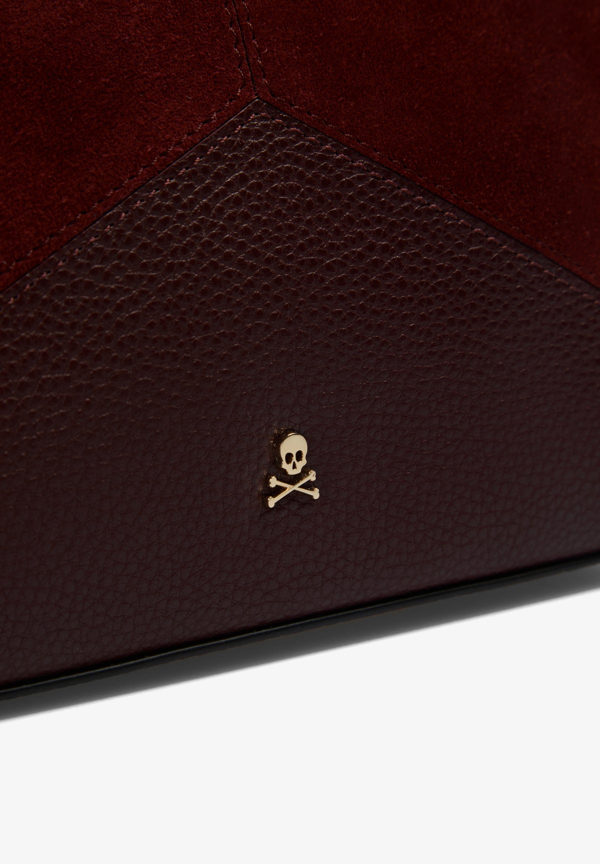 SCBILEATHER NECESER