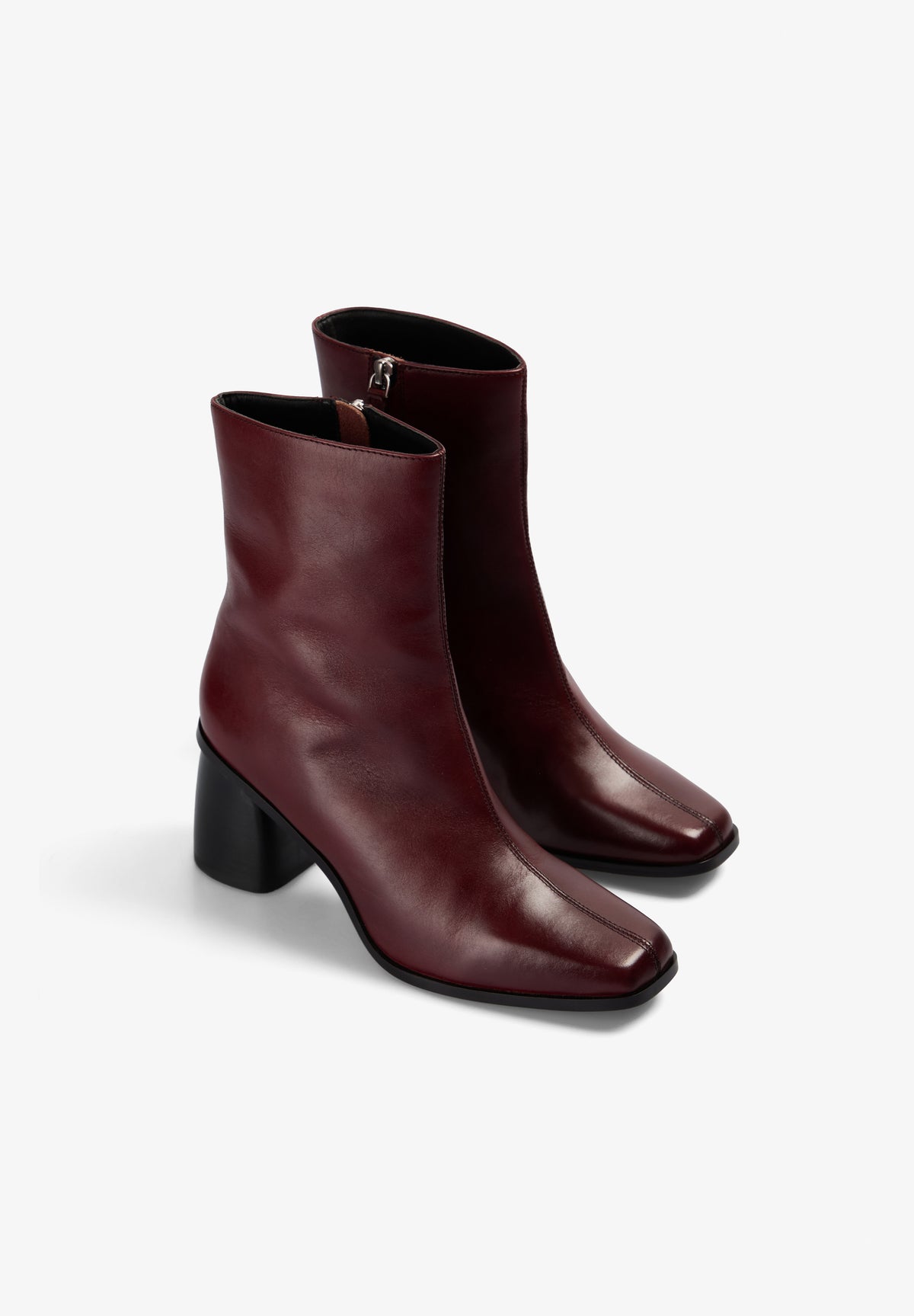 BOTAS TACÓN CONTRASTE