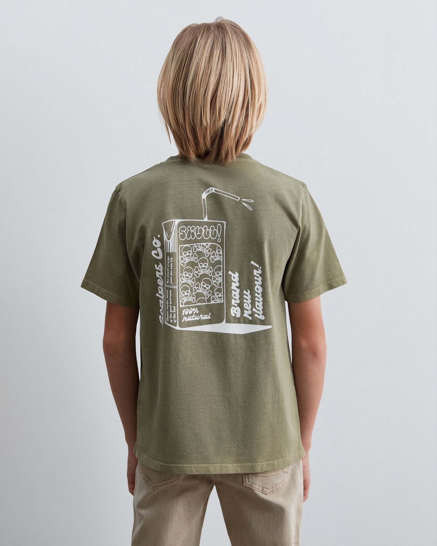 CAMISETA ESTAMPADA CONTRASTE