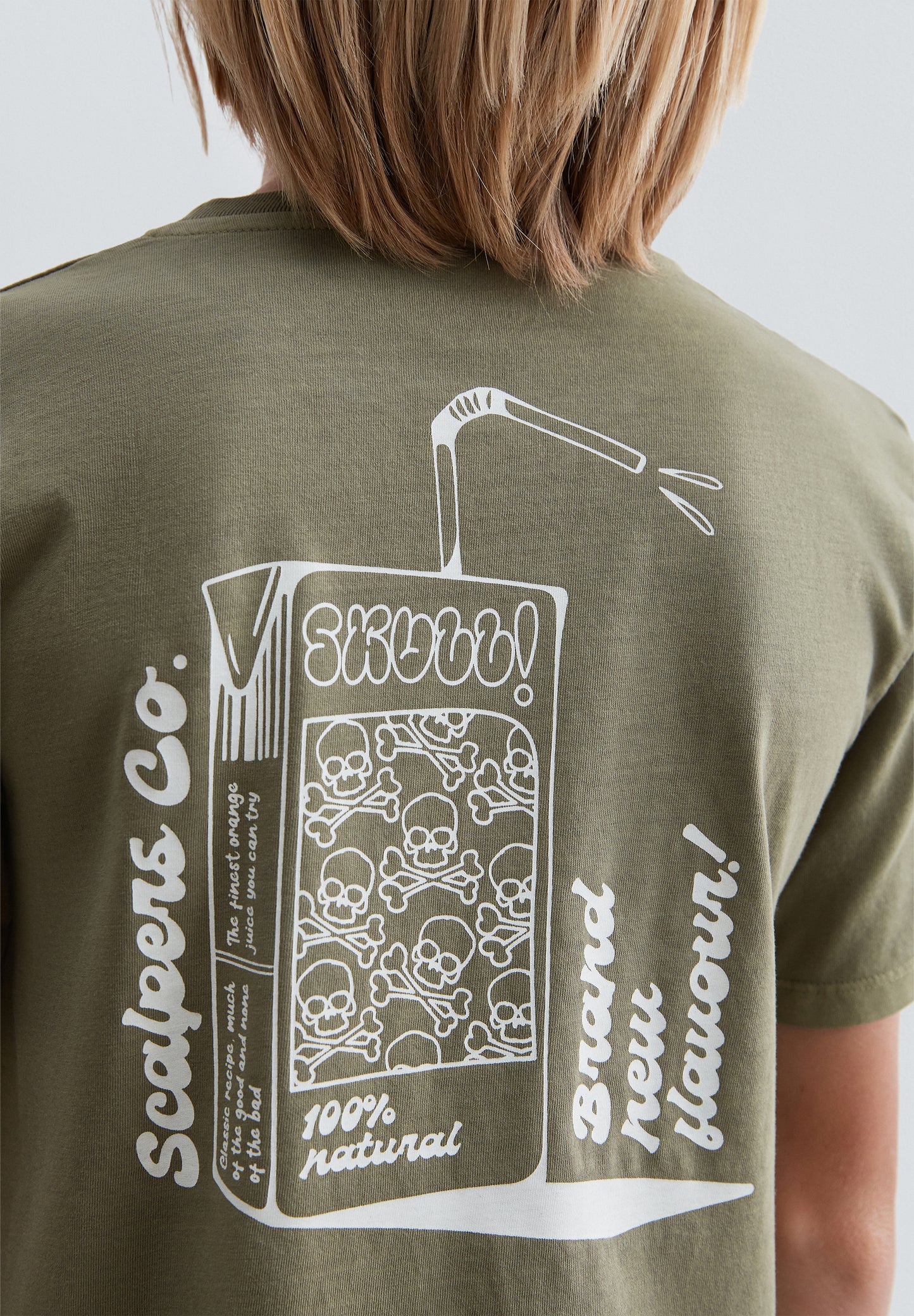 CAMISETA ESTAMPADA CONTRASTE