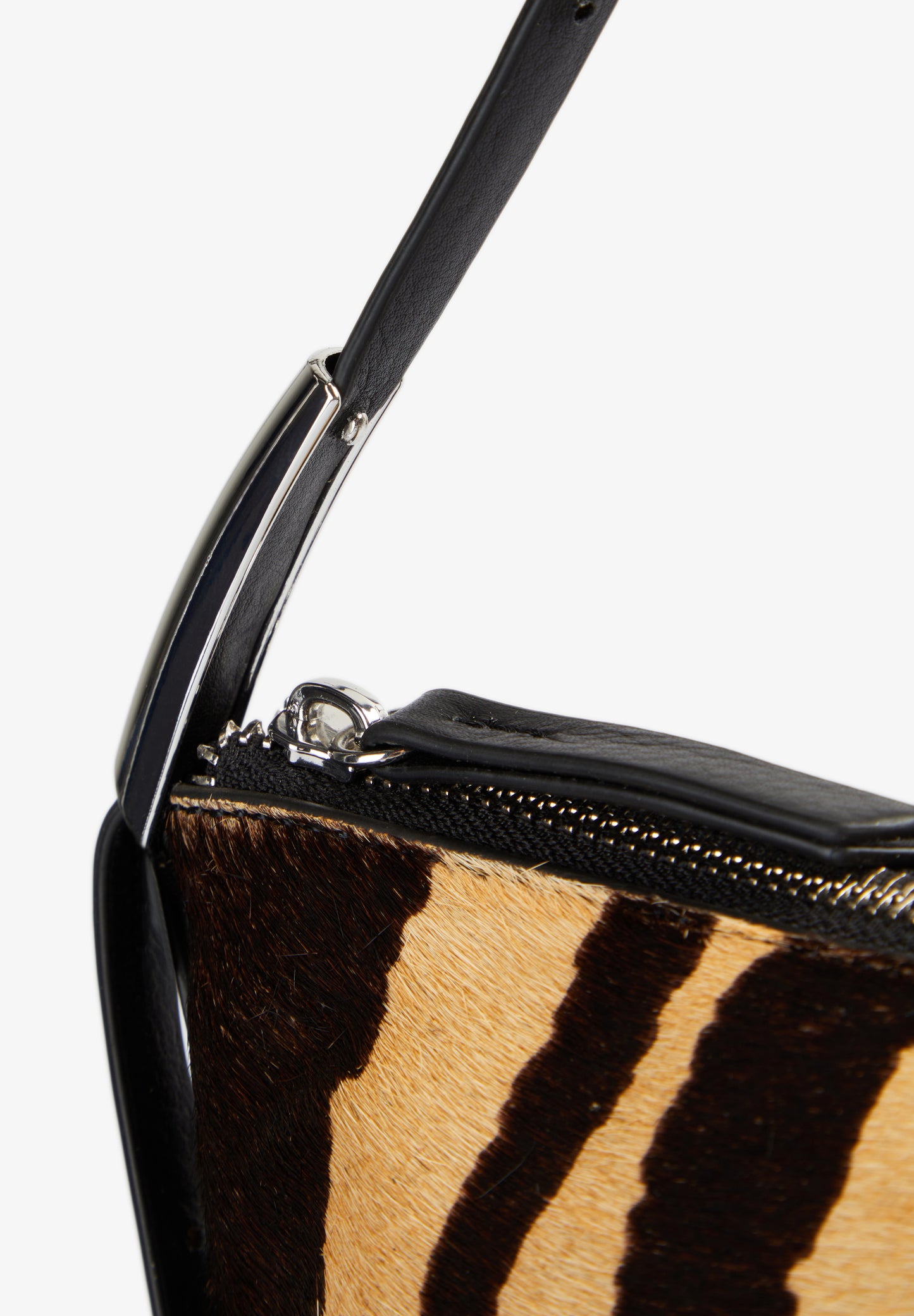 BOLSO DE HOMBRO PIEL DETALLE ASA