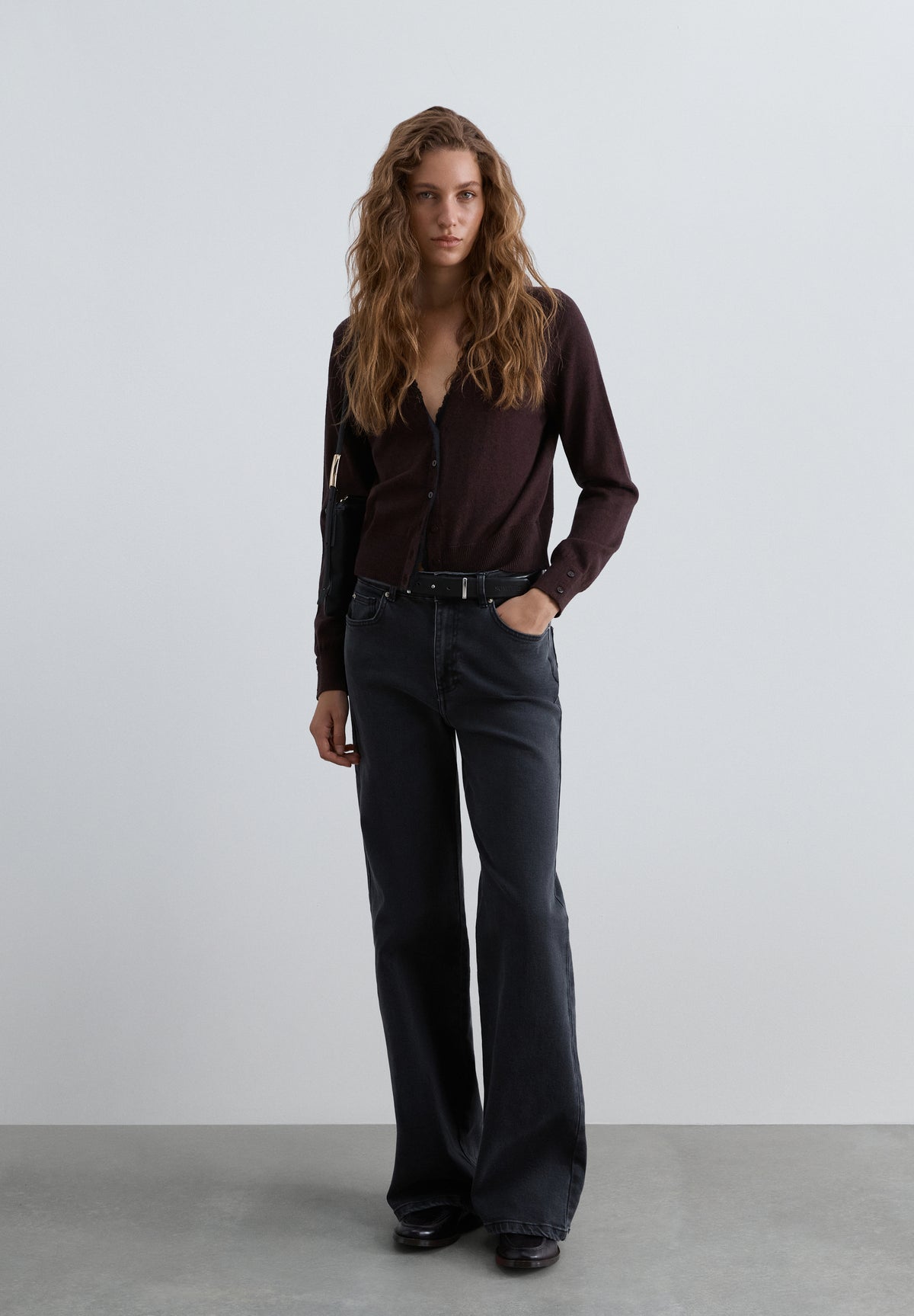 PANTALÓN DENIM TIRO MEDIO