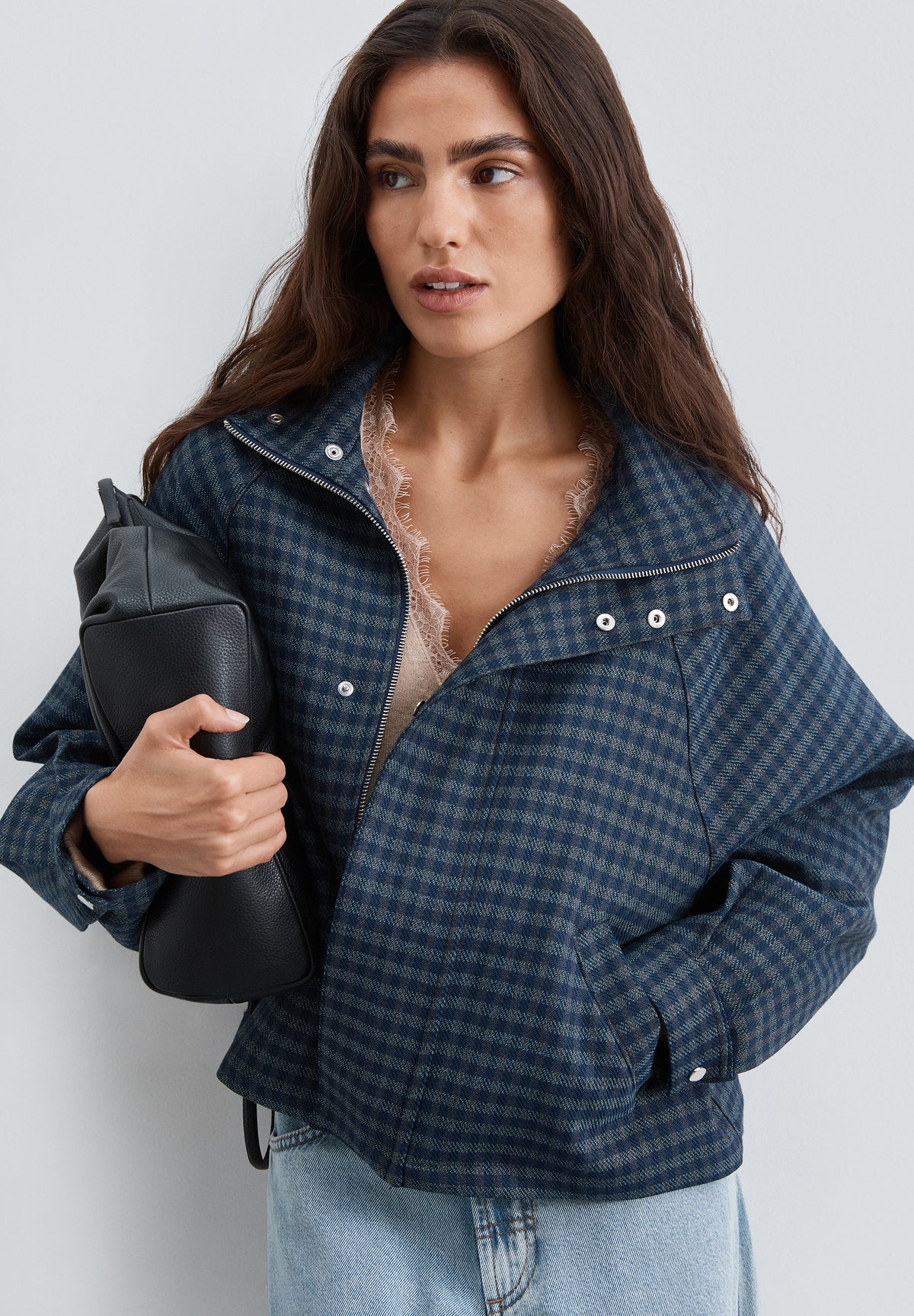 CHAQUETA CUELLO ALTO CUADROS