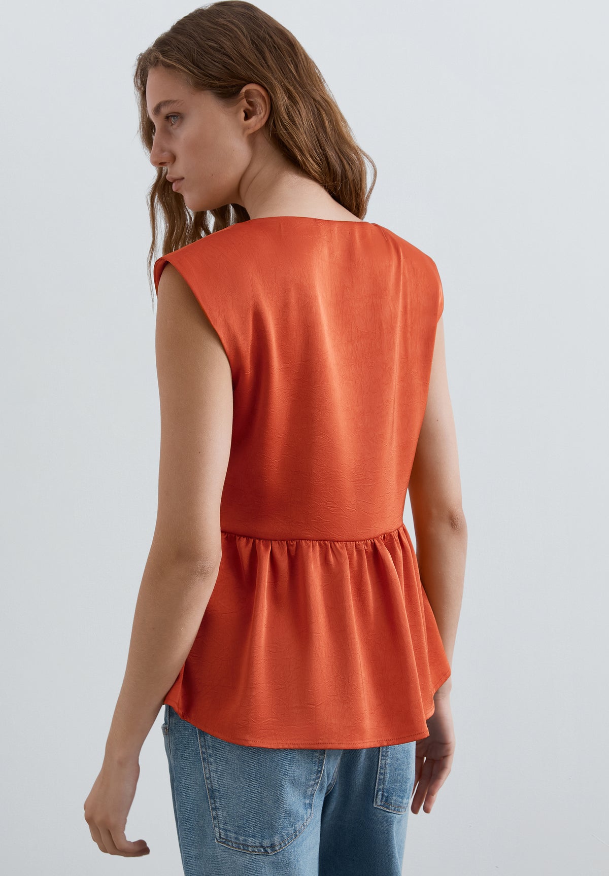 TOP SATINADO PEPLUM