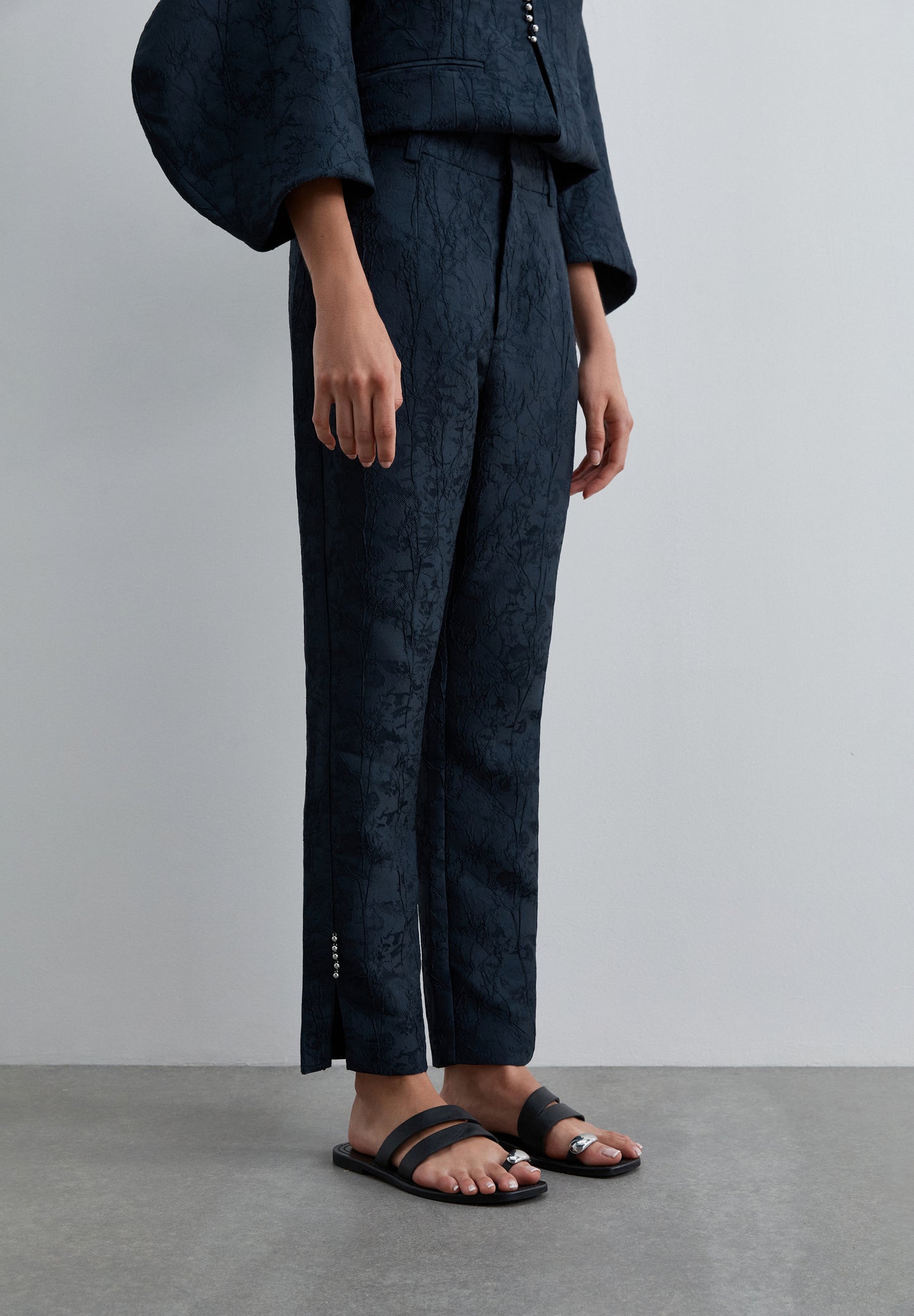 PANTALÓN JACQUARD ANKLE FLARE