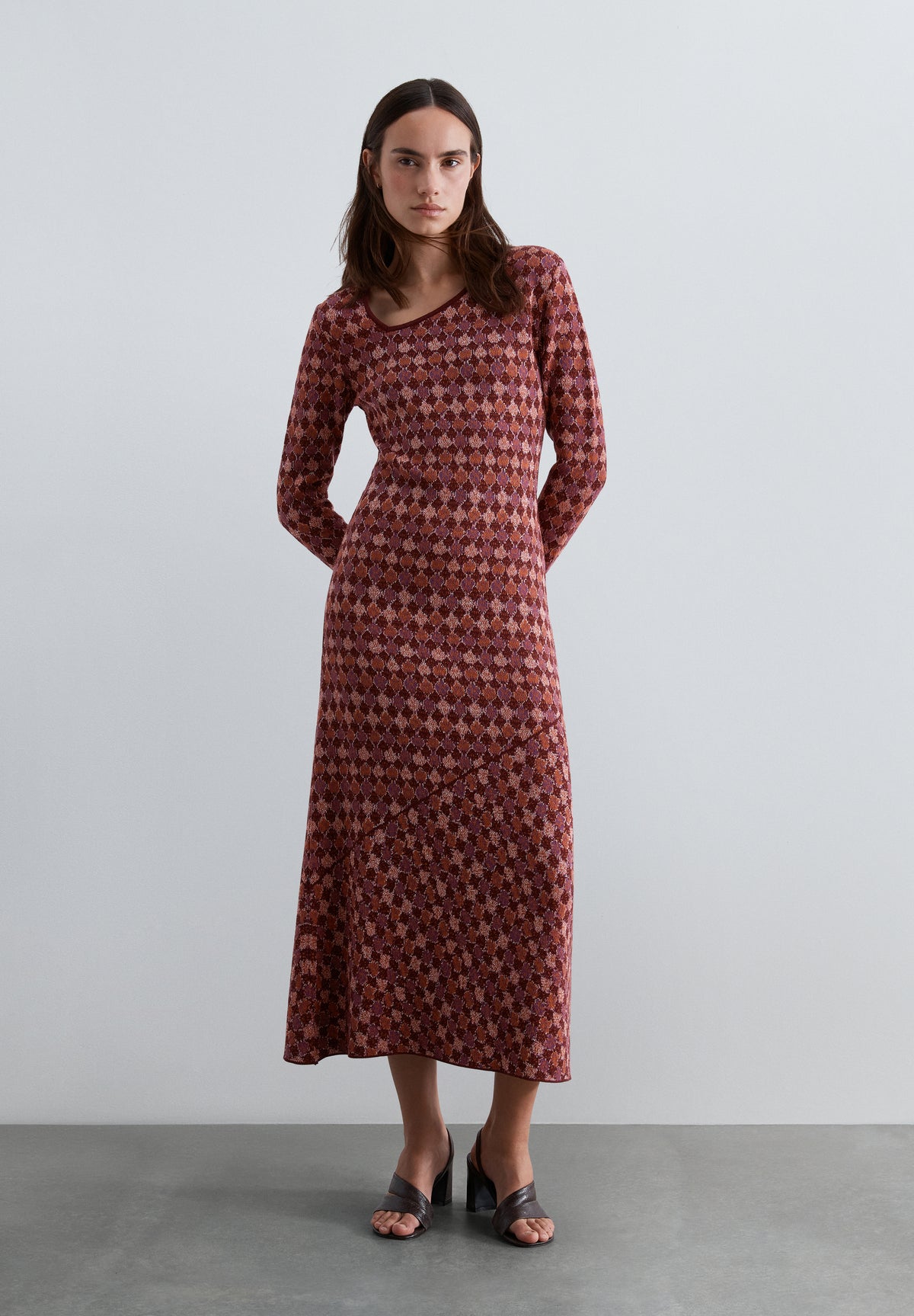 VESTIDO MIDI PUNTO