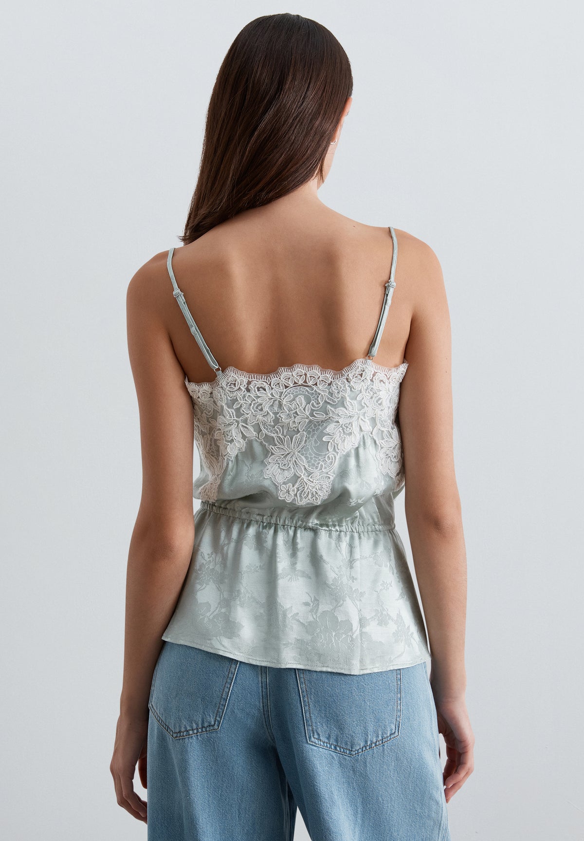 TOP JACQUARD CON ENCAJE