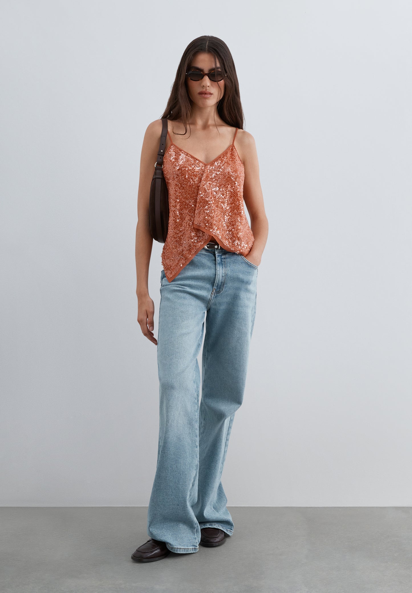 TOP LENTEJUELAS CON TIRANTES