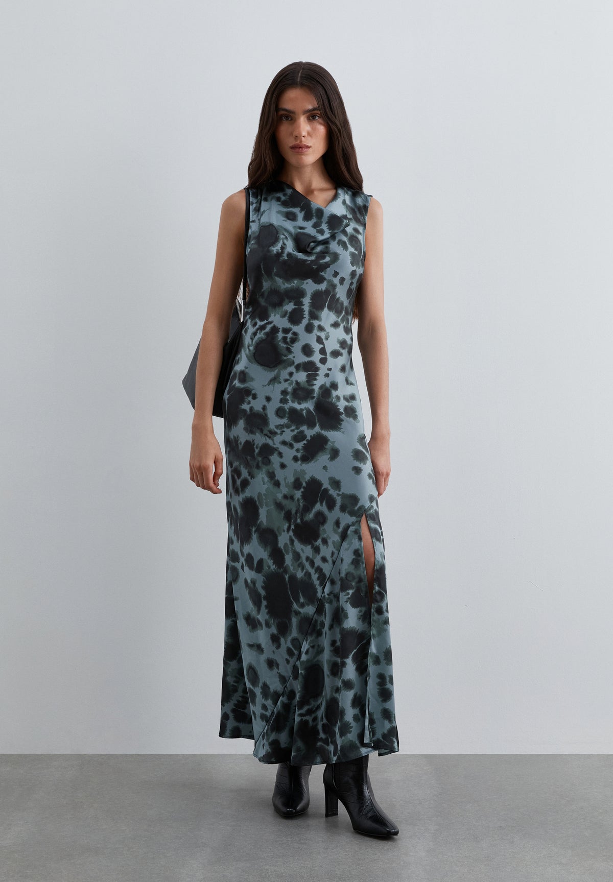 VESTIDO SATINADO ESTAMPADO