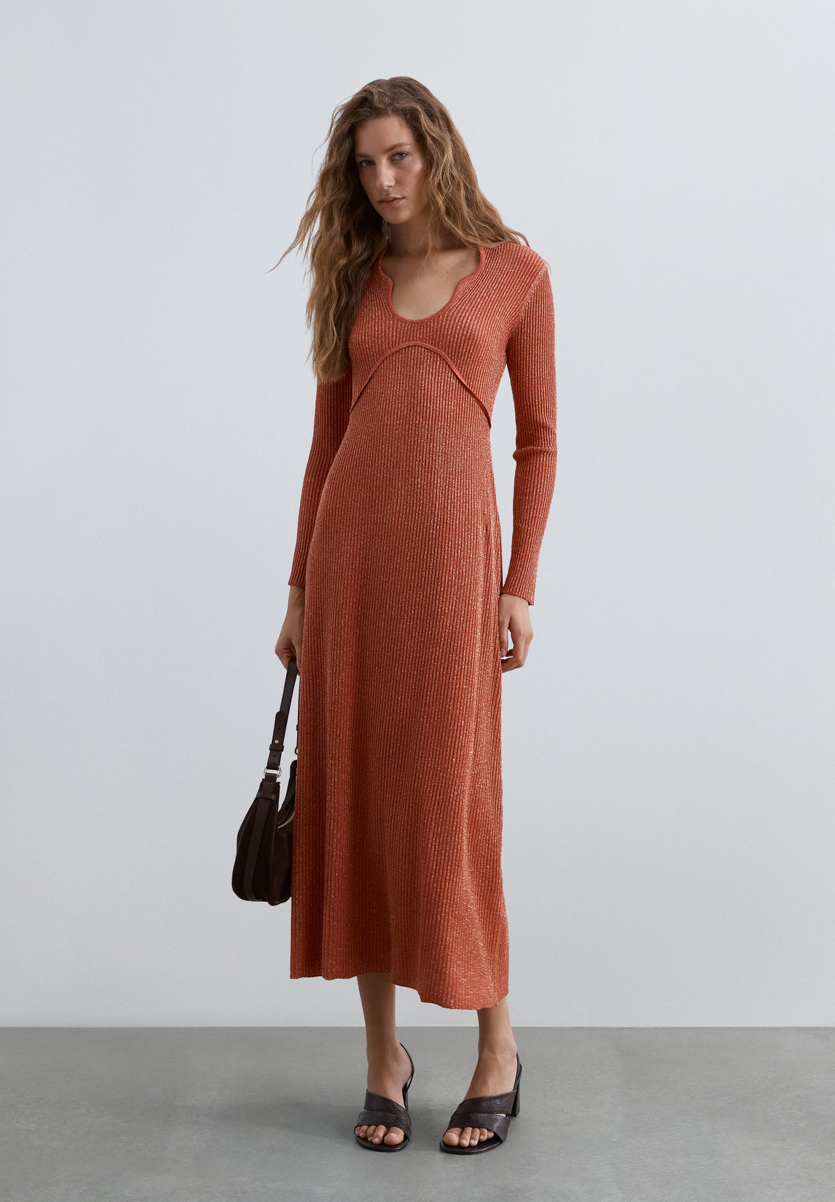 VESTIDO MIDI PUNTO LÚREX