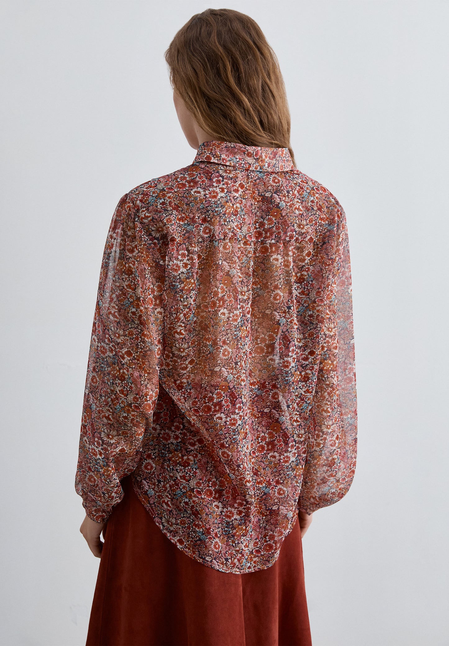 CAMISA ESTAMPADO FLORAL CON LAZADA
