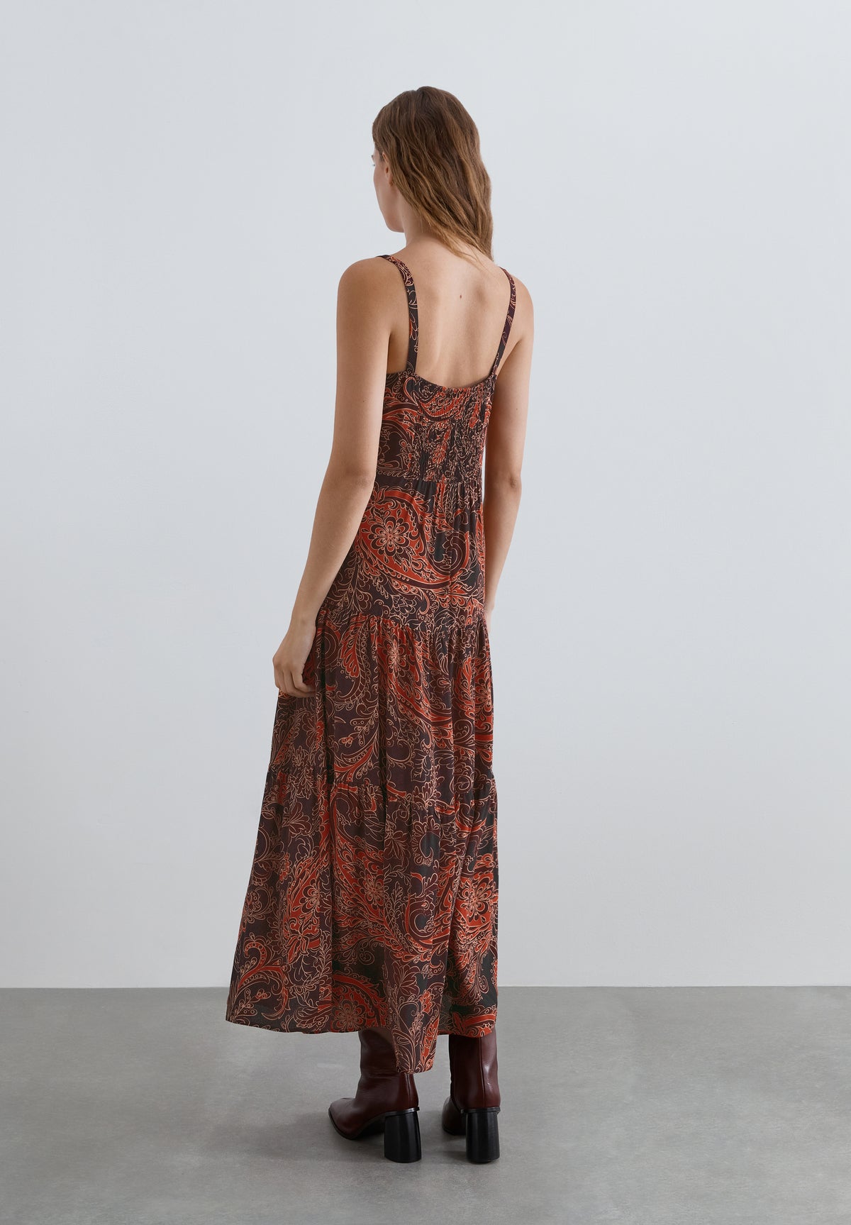 VESTIDO ESTAMPADO ESTRUCTURA