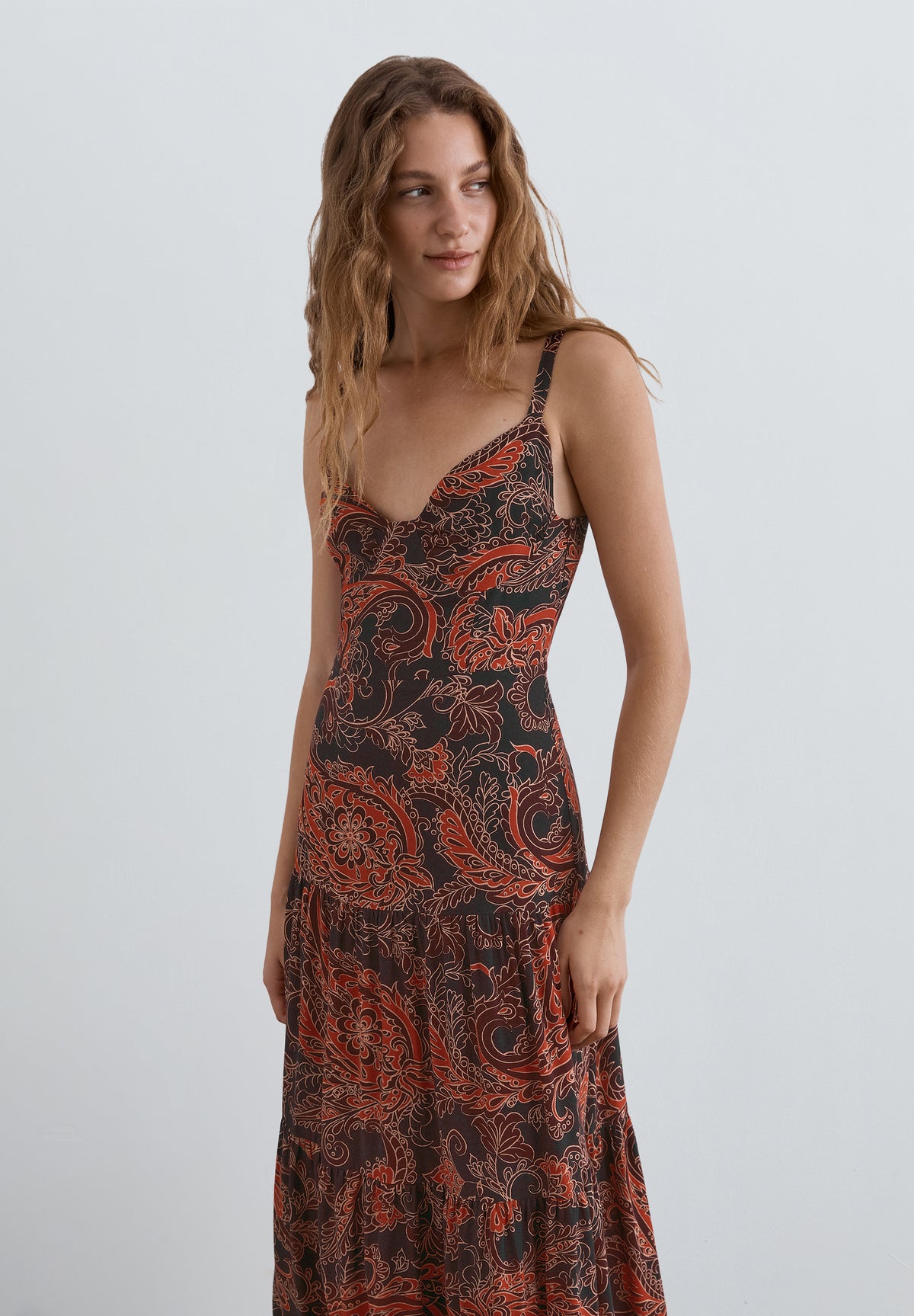 VESTIDO ESTAMPADO ESTRUCTURA