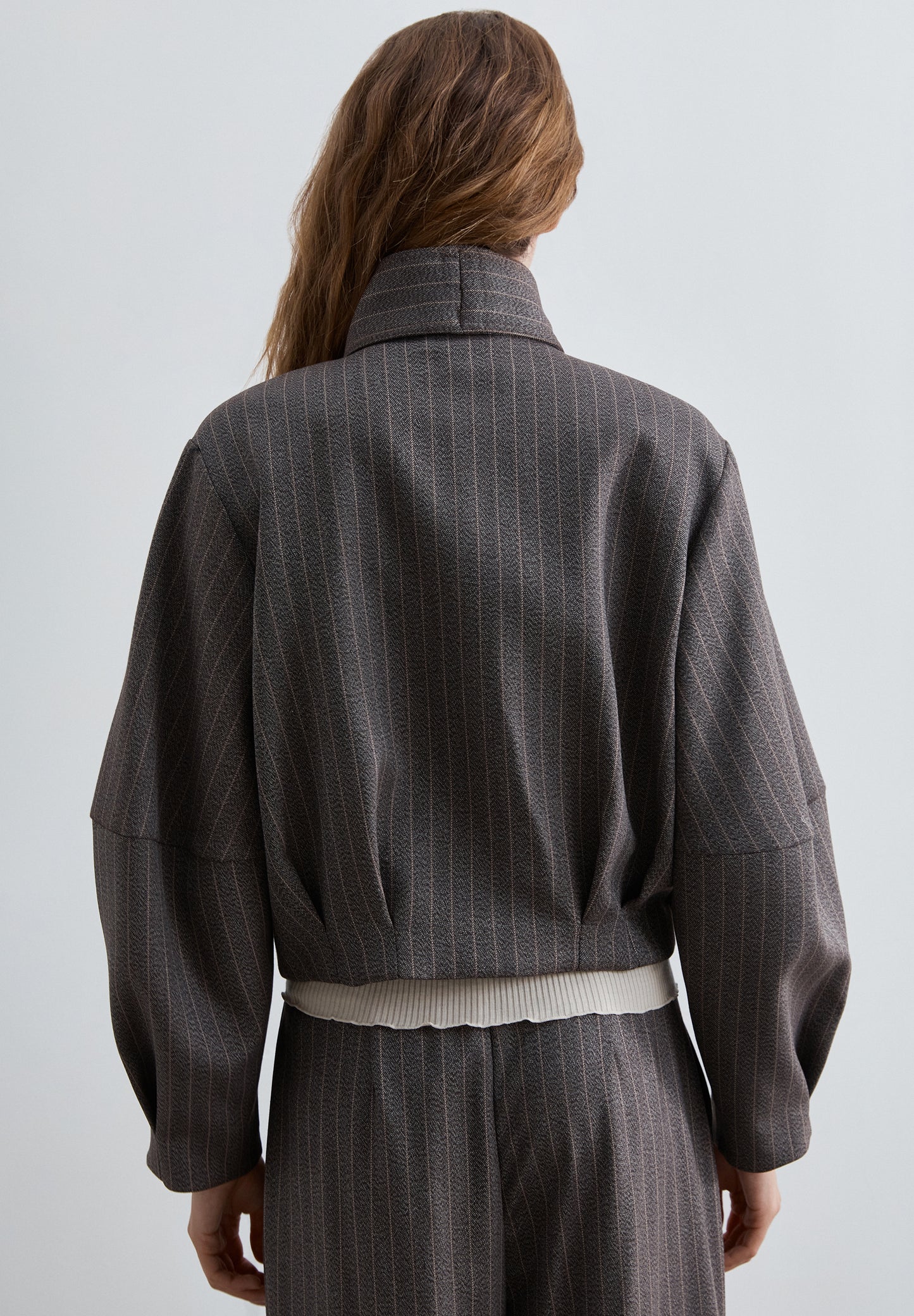 CHAQUETA BOMBER CON LAZADA