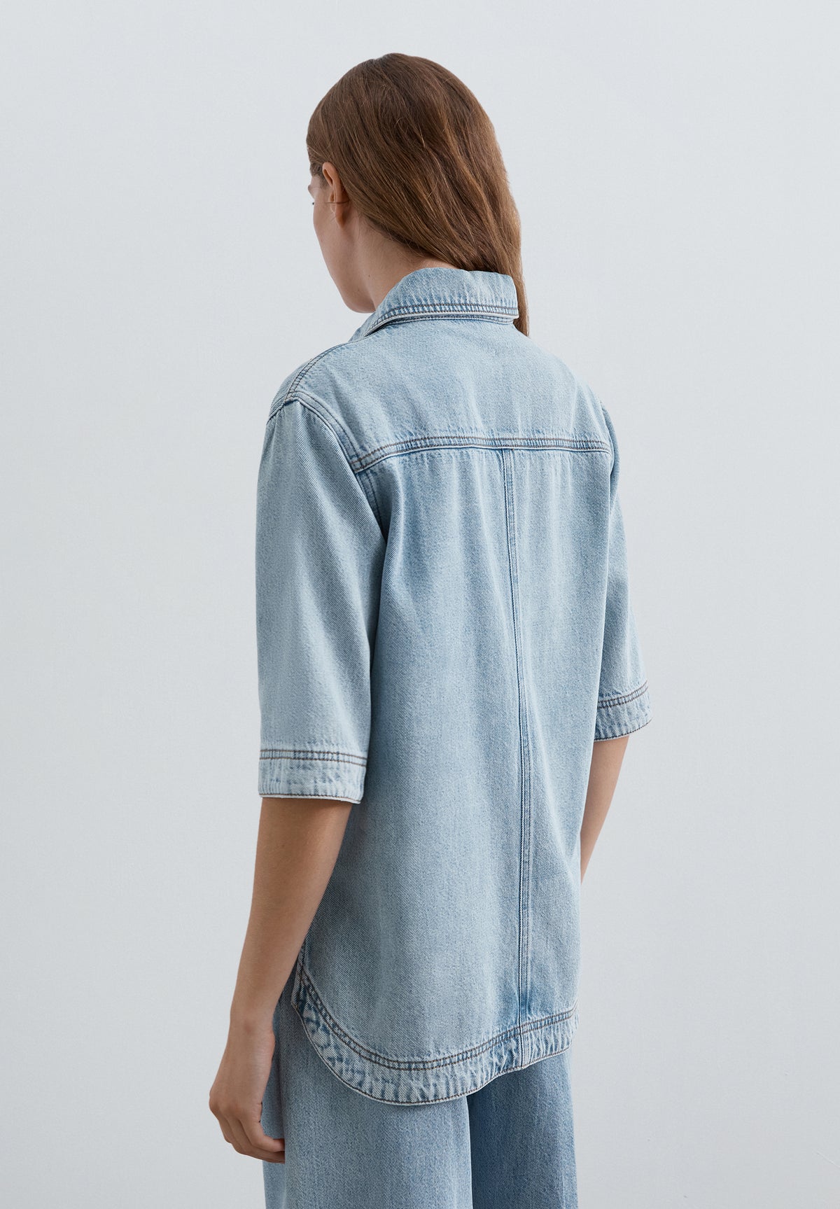 CAMISA DENIM BOLSILLOS