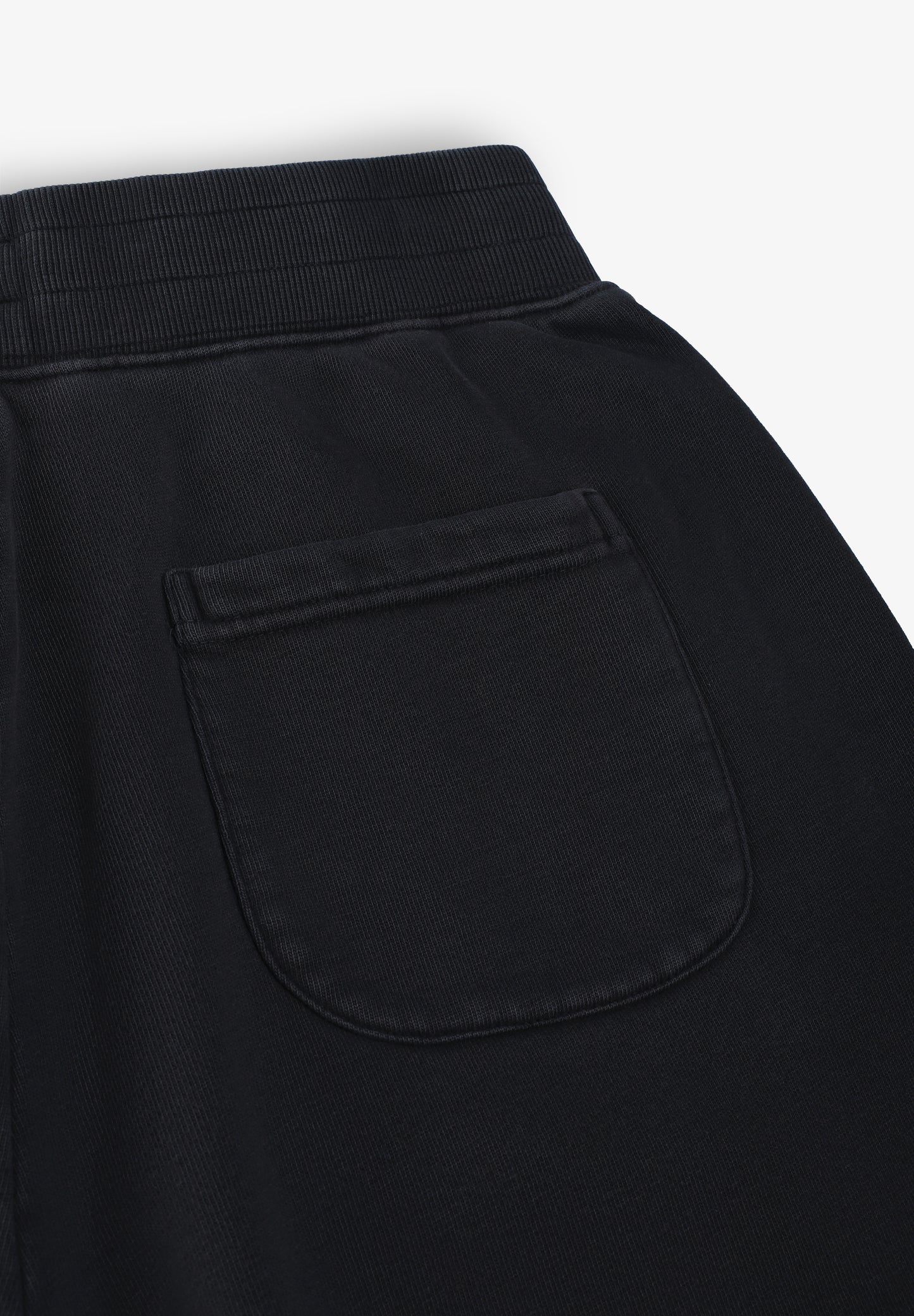 DEUS EX MACHINA | BERMUDAS SHIELD GARMENT DYED