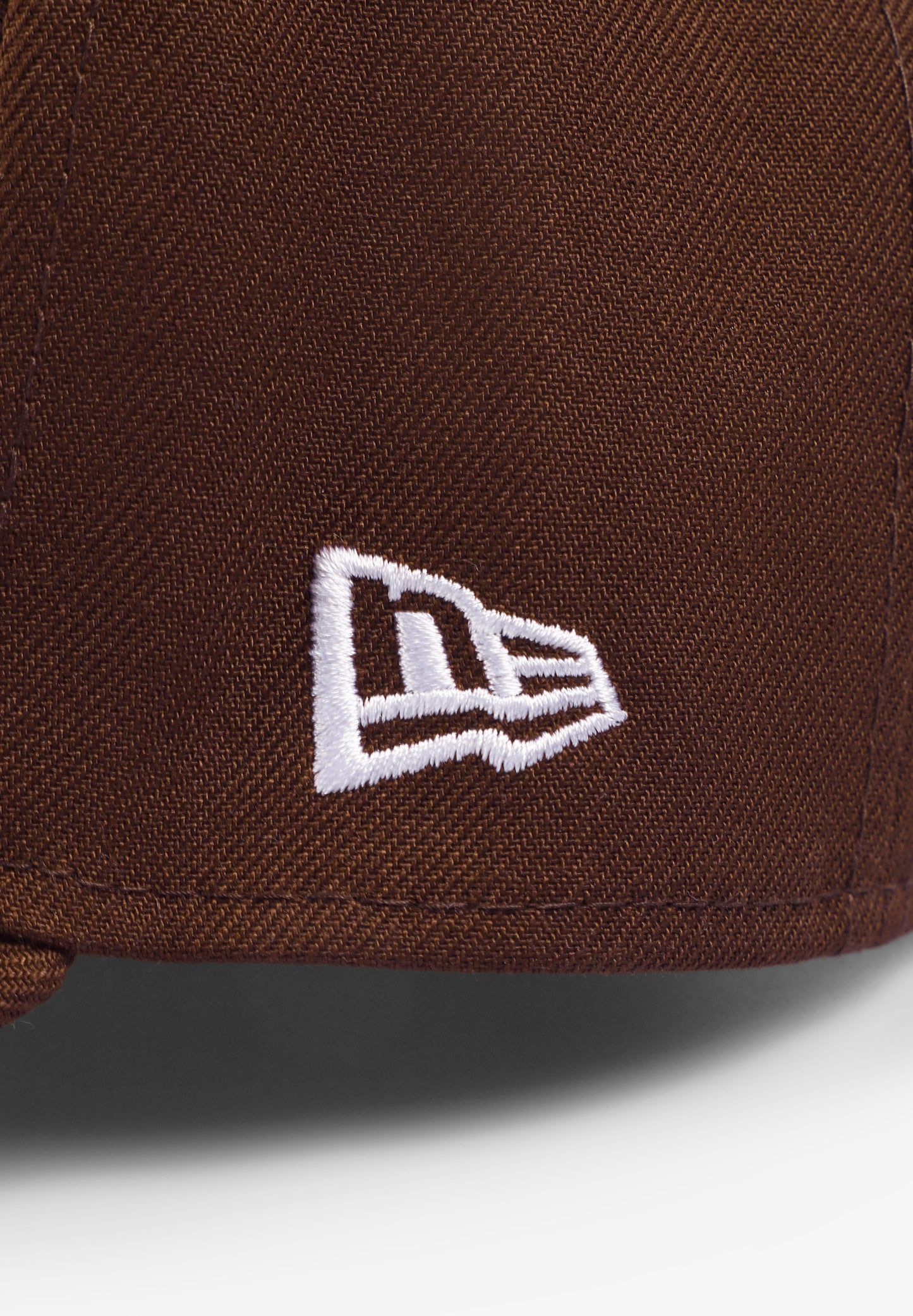 NEW ERA | GORRA OUTLINE SCRIPT EFRAME LOSDOD CHS