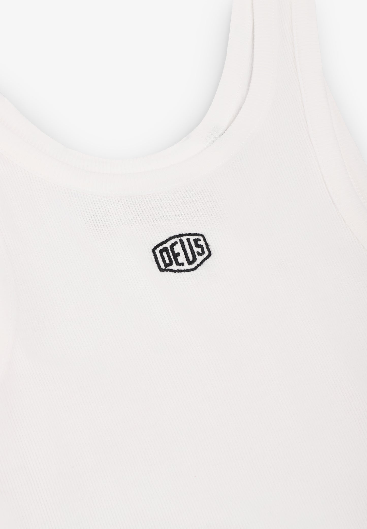 DEUS EX MACHINA | TOP JUNE SHIELD