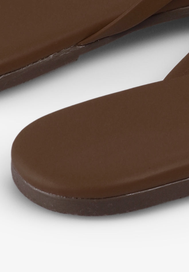 TKEES  | SANDALIA FOUNDATIONS MATTE
