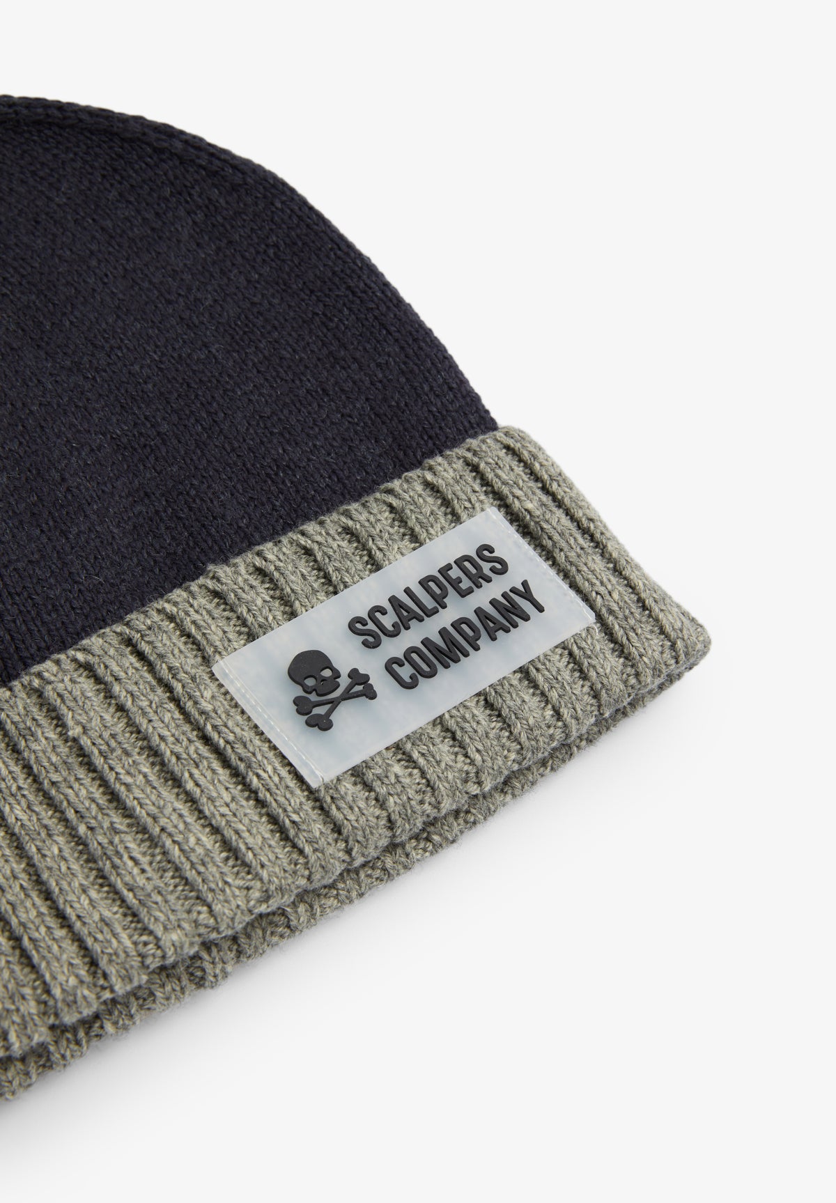 GORRO PUNTO CONTRASTE