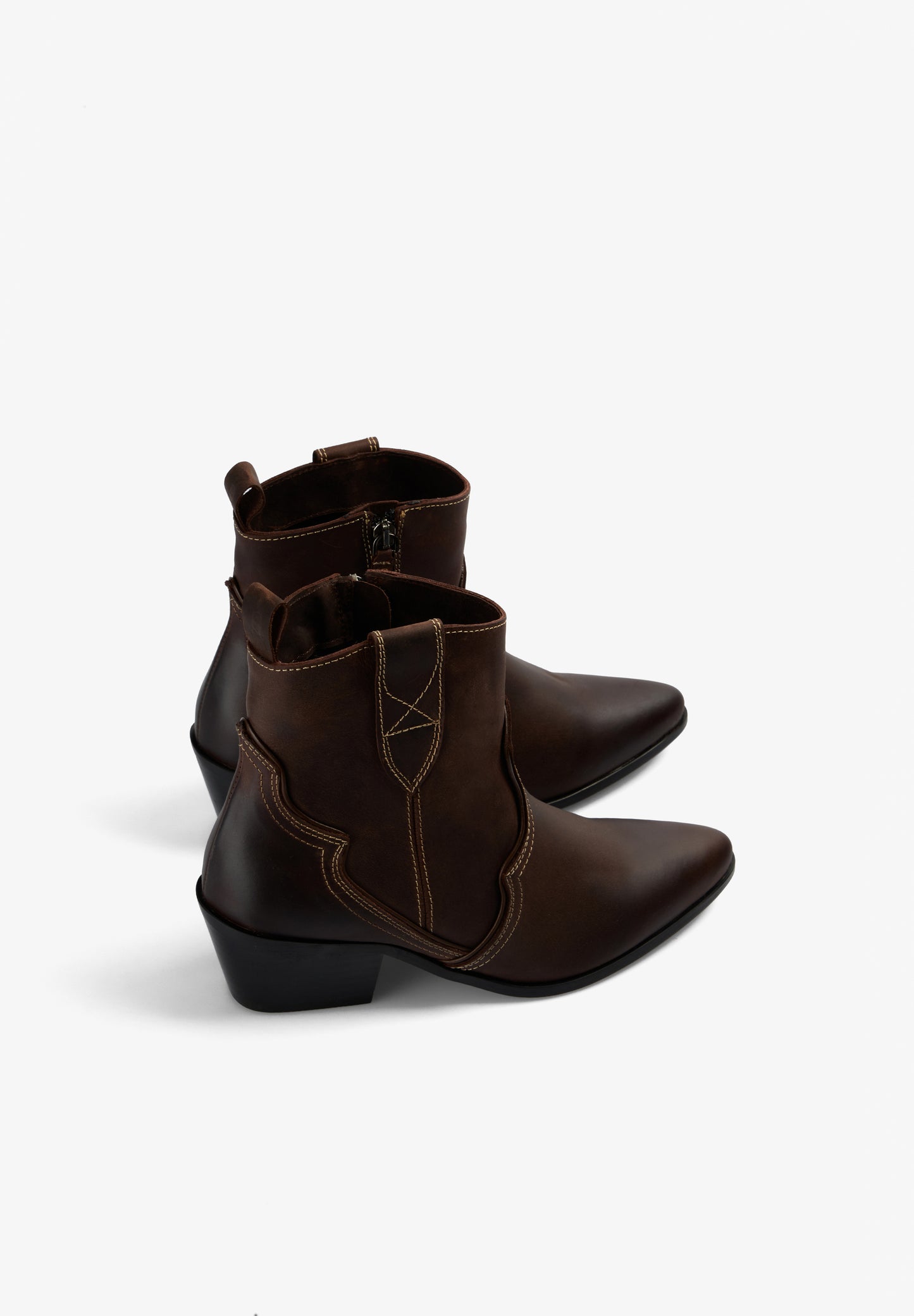 BOTAS BAJAS COWBOY PIEL
