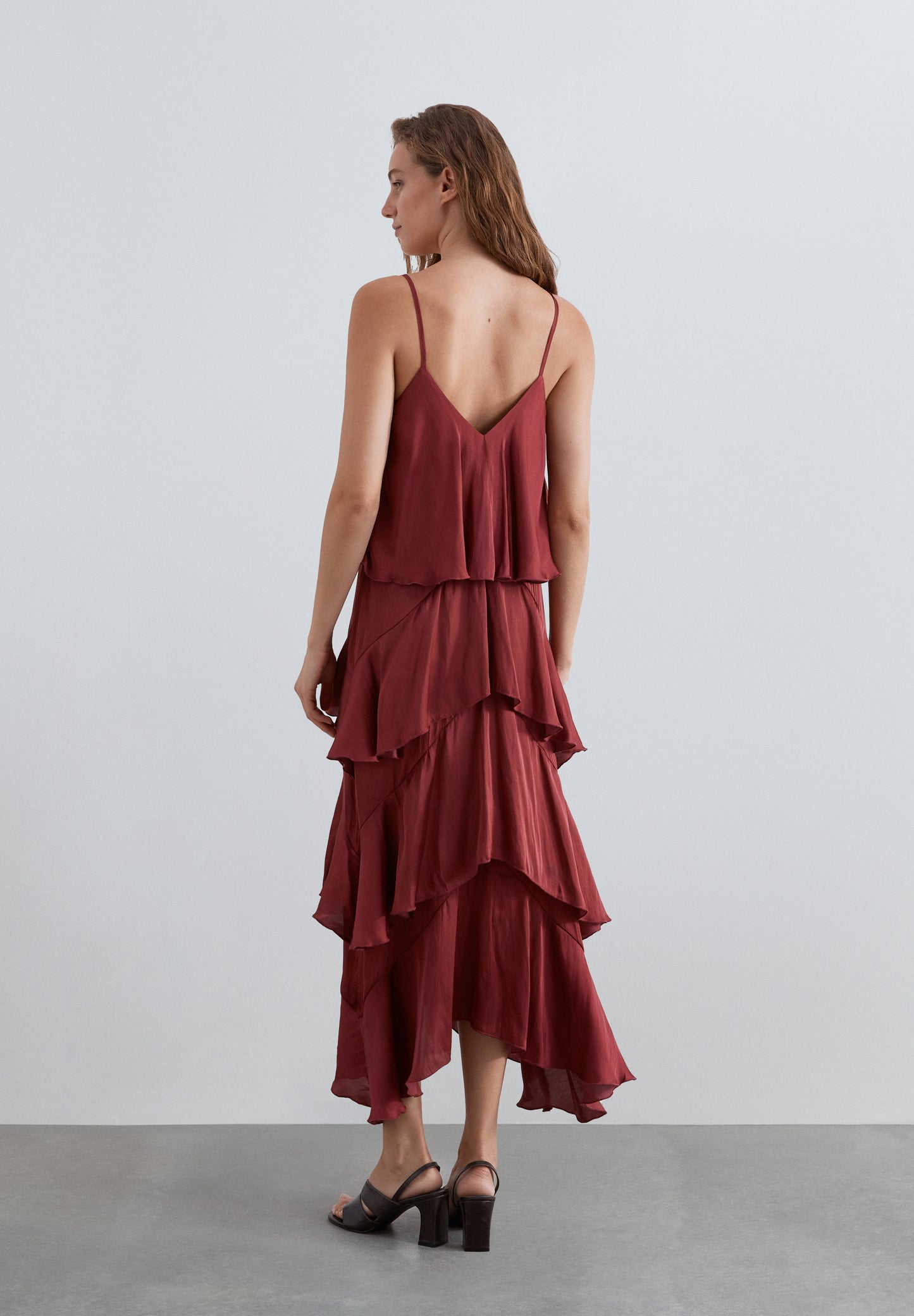 VESTIDO LENCERO VOLANTES