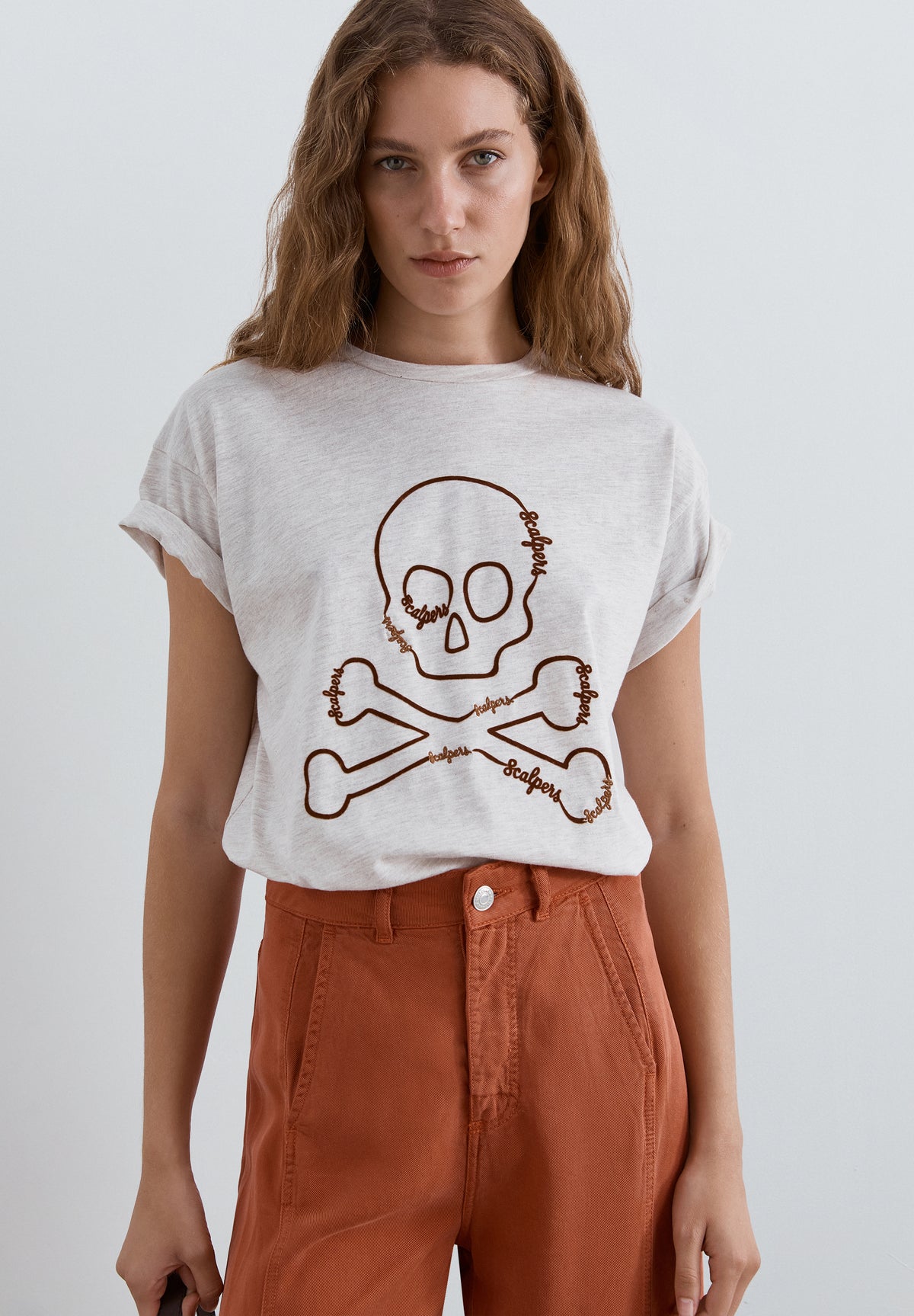 CAMISETA RELAXED CALAVERA ESTAMPADA