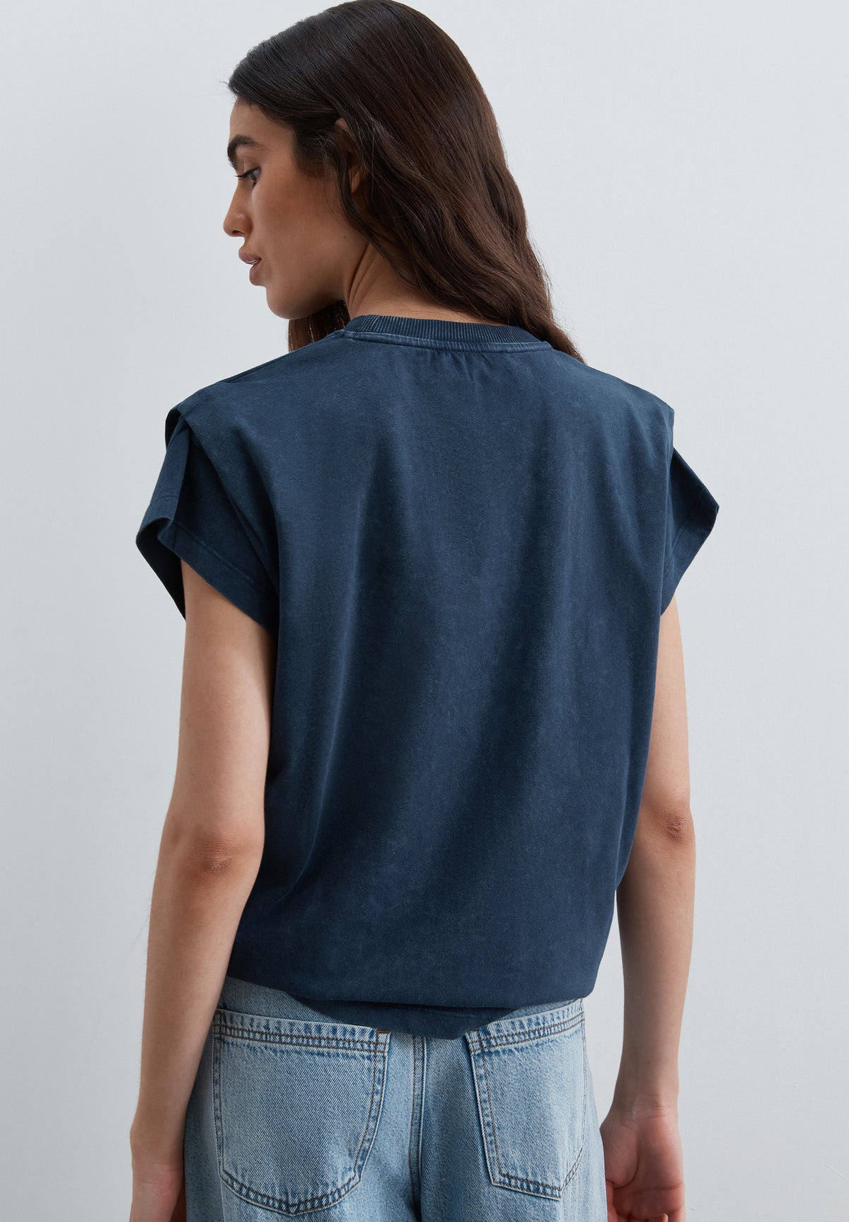 CAMISETA STUDS LOGO PARCHE