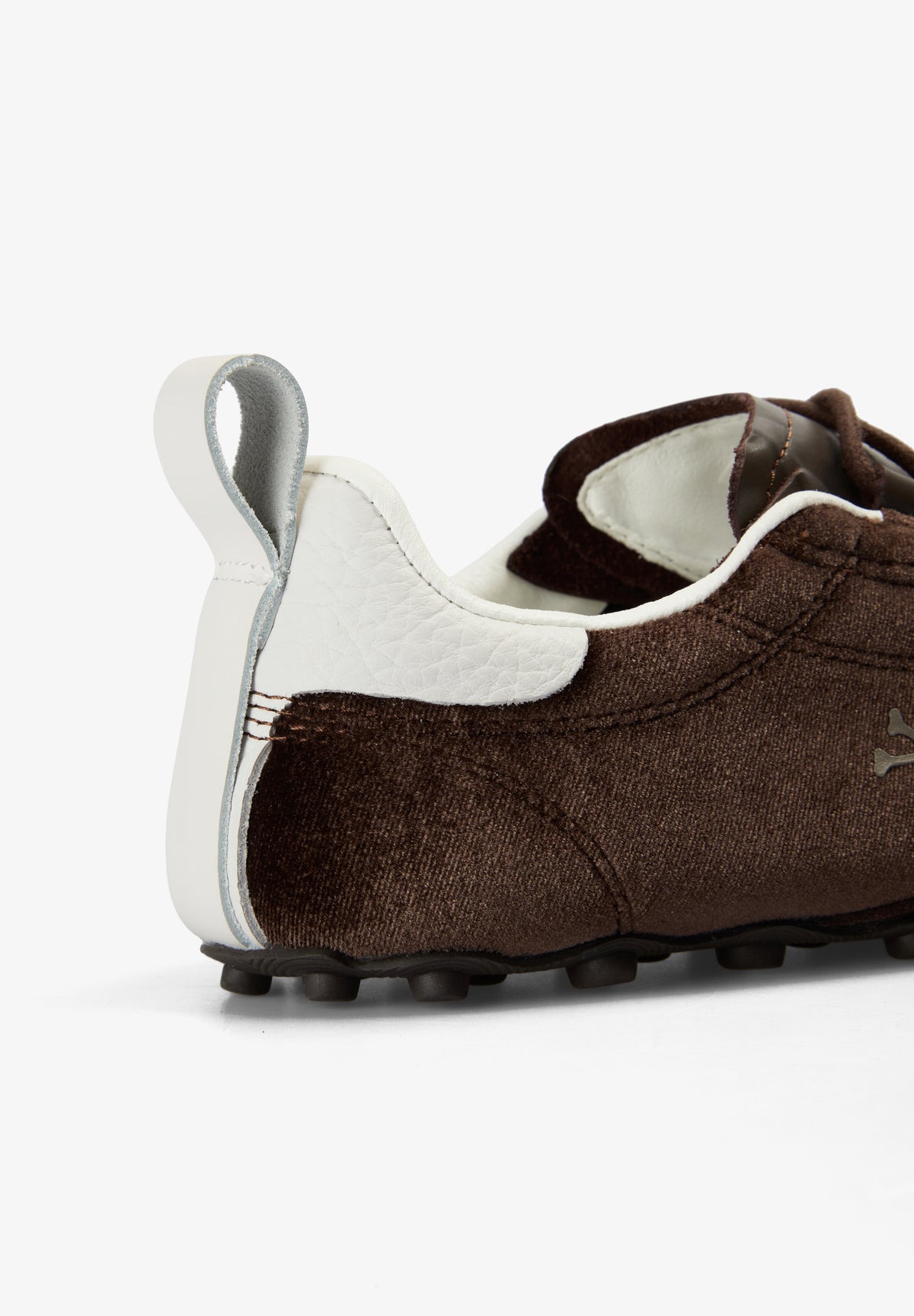 SCRUNNERVELVET SNEAKERS