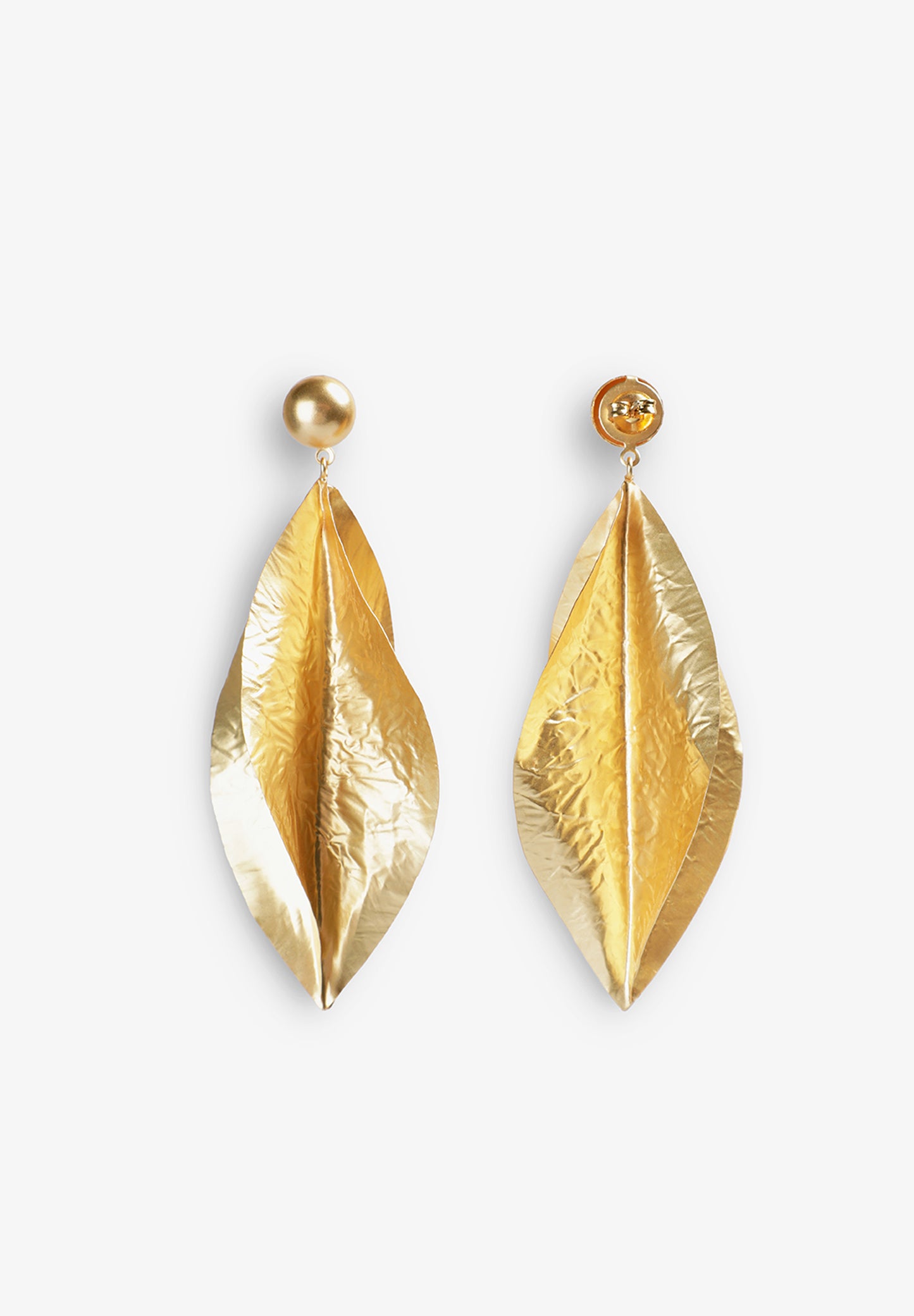 PENDIENTES PÉTALO DORADOS