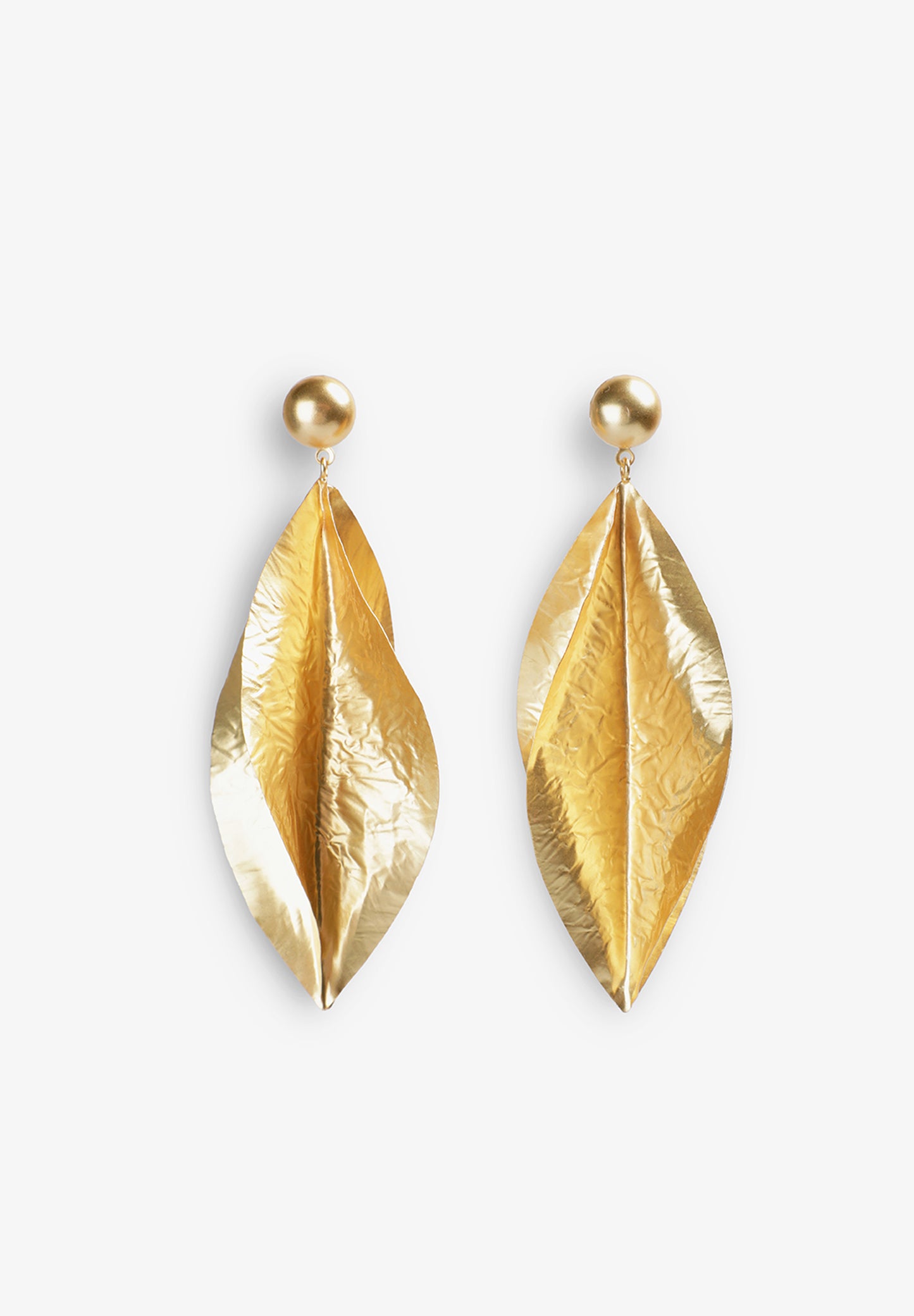 PENDIENTES PÉTALO DORADOS