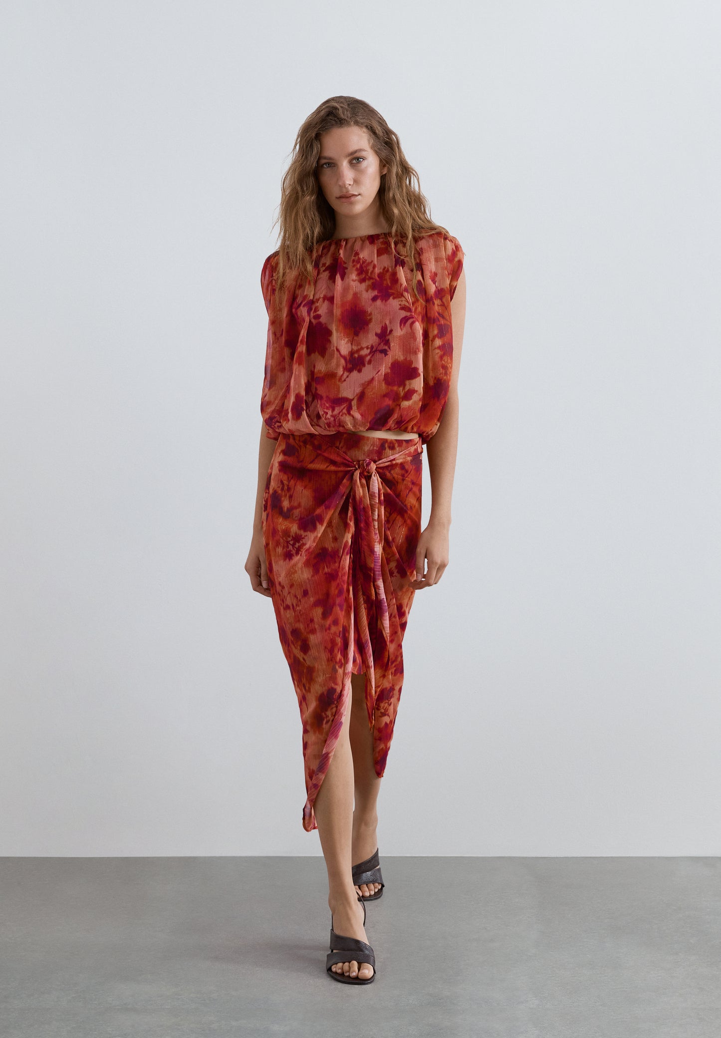 TOP FRUNCIDO ESTAMPADO FLORAL