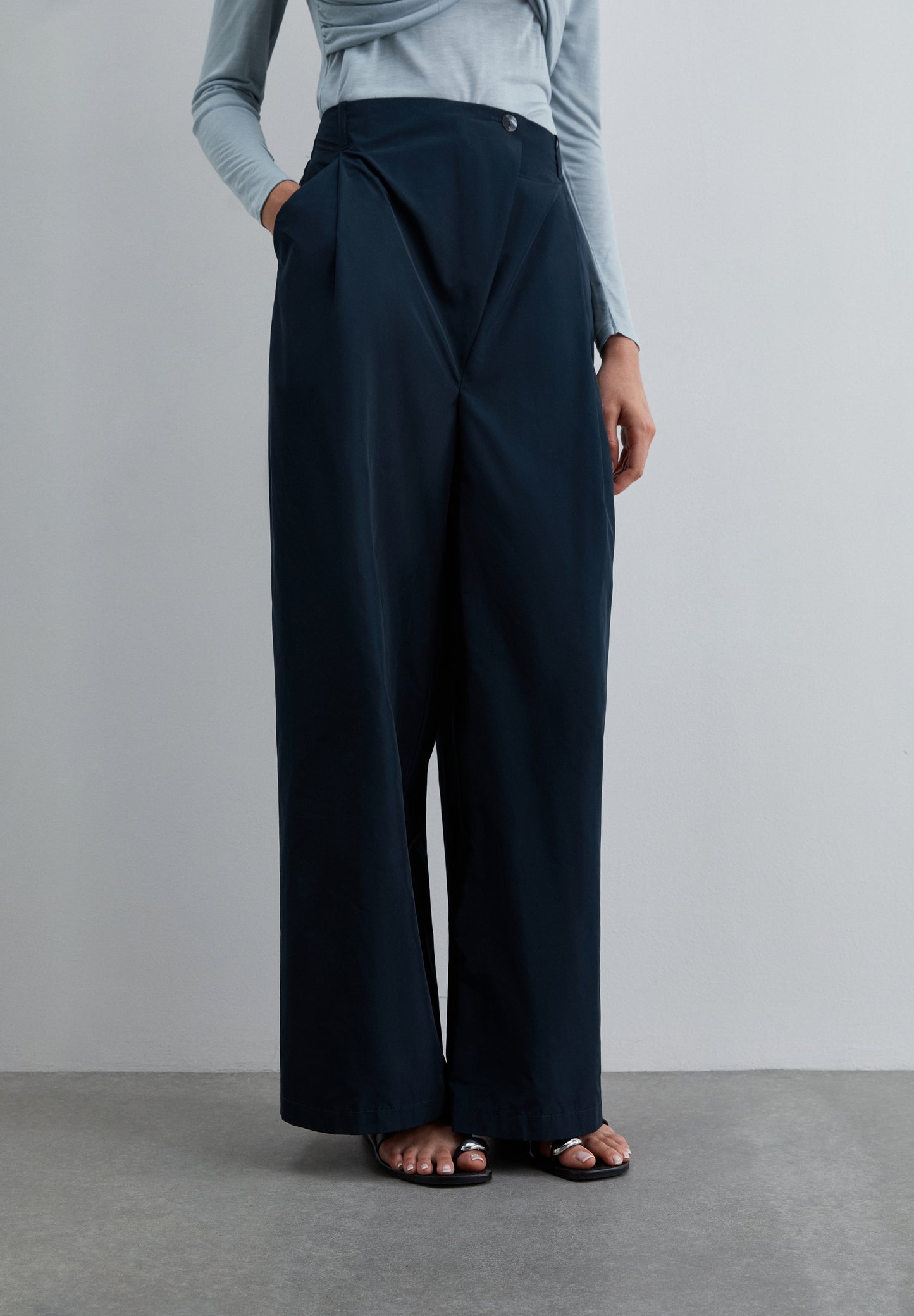 PANTALÓN TAFETA WIDE LEG