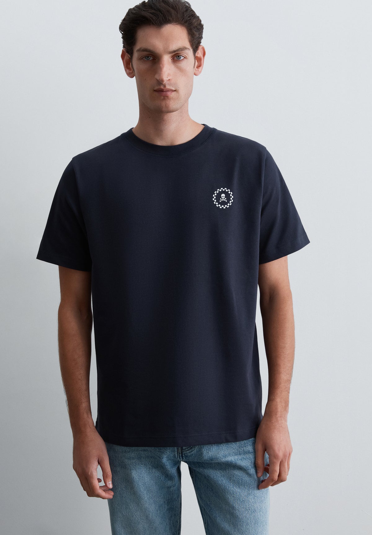 CAMISETA LOGO TRASERO ESTAMPADO