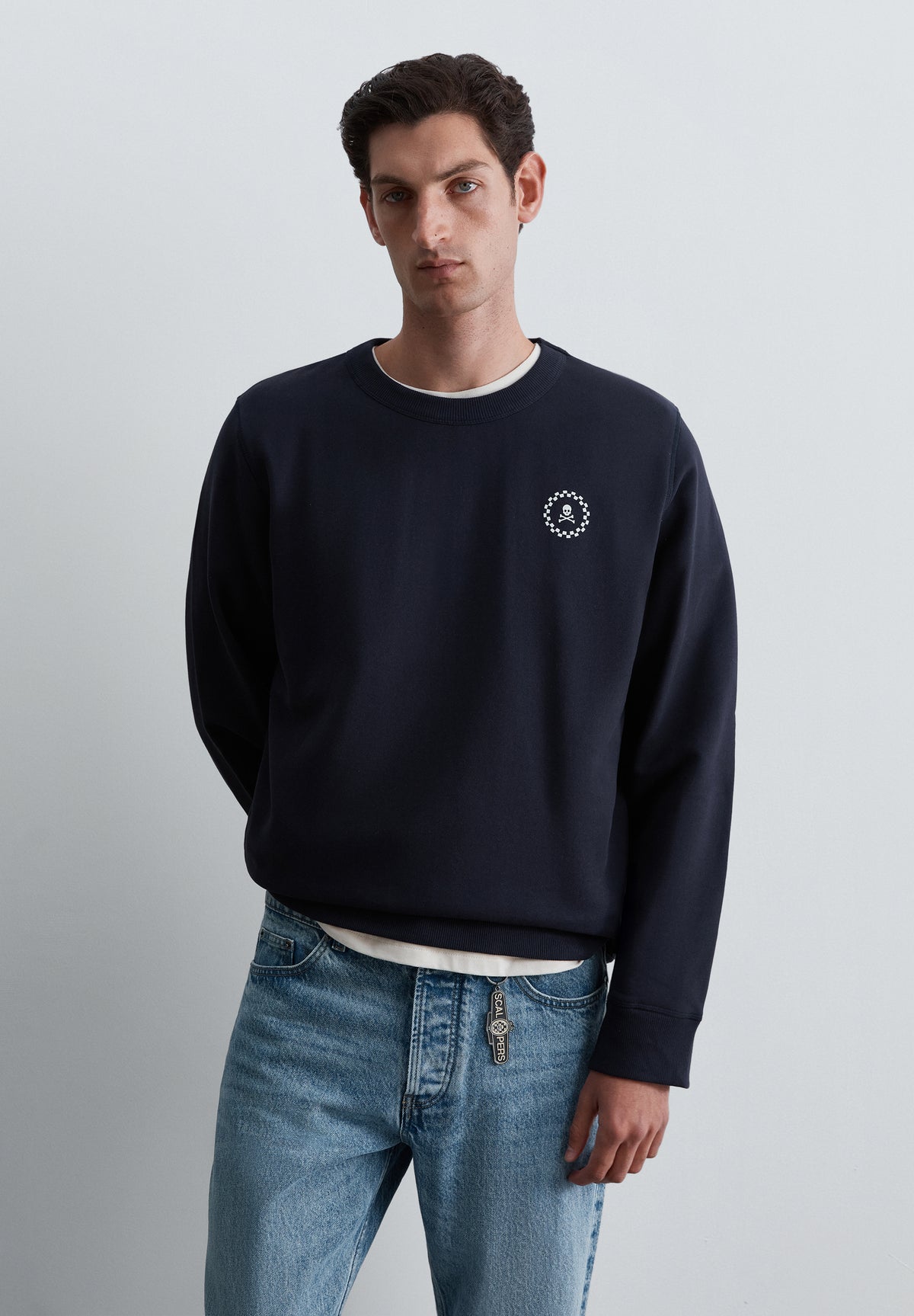 SUDADERA LOGO TRASERO BORDADO