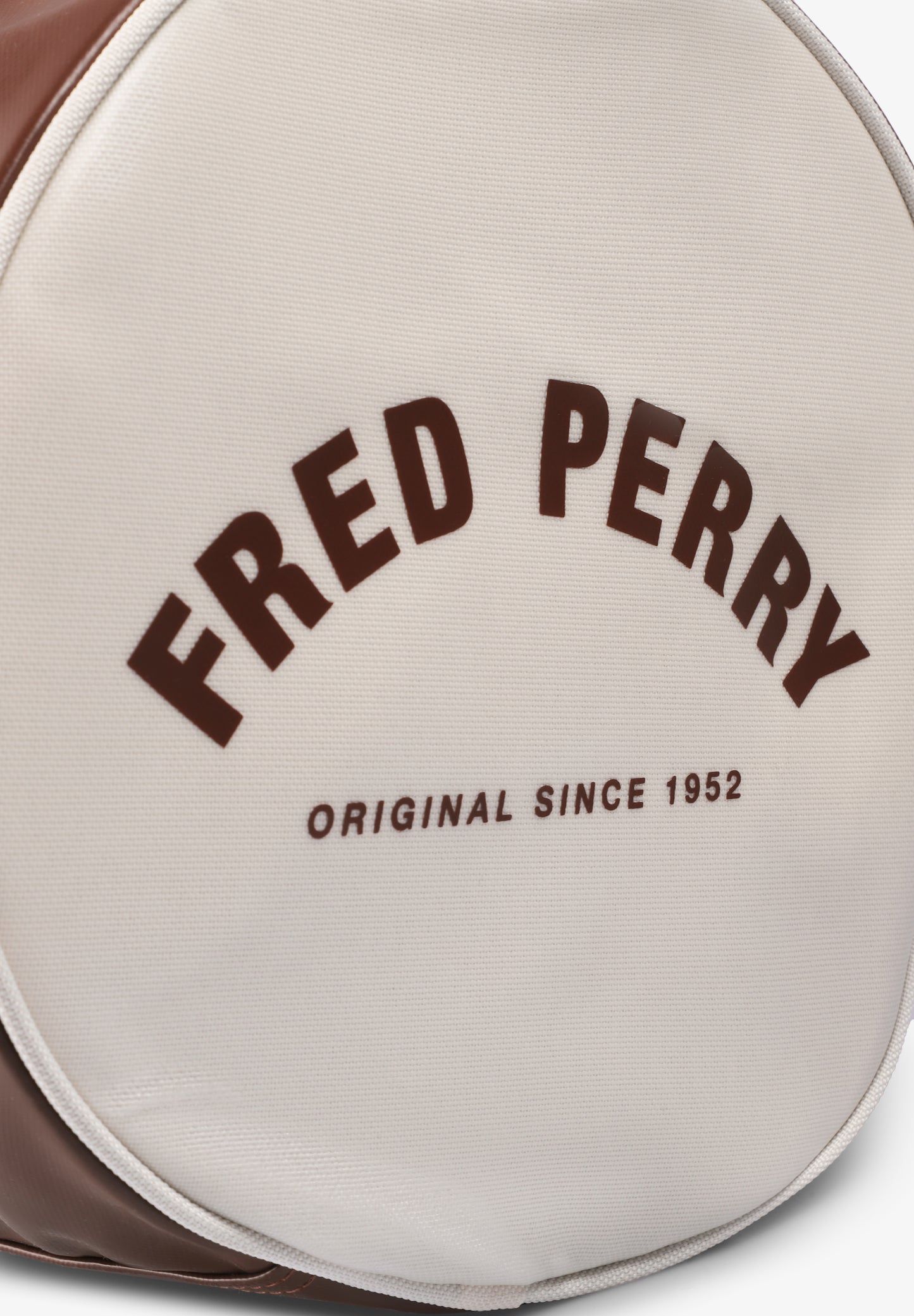FRED PERRY | BOLSA CLASSIC BARREL