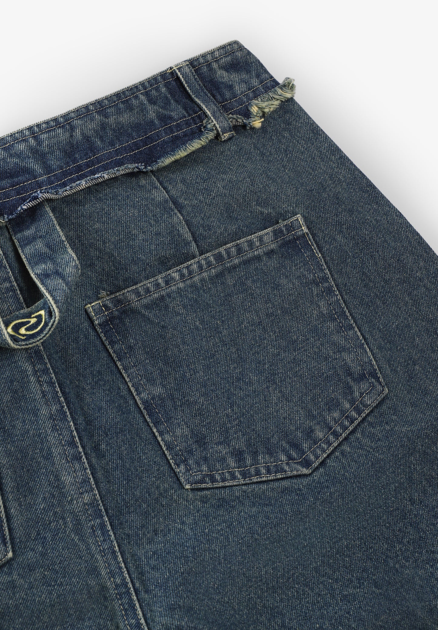 RÉSUMÉ | SHORTS MARIONRS