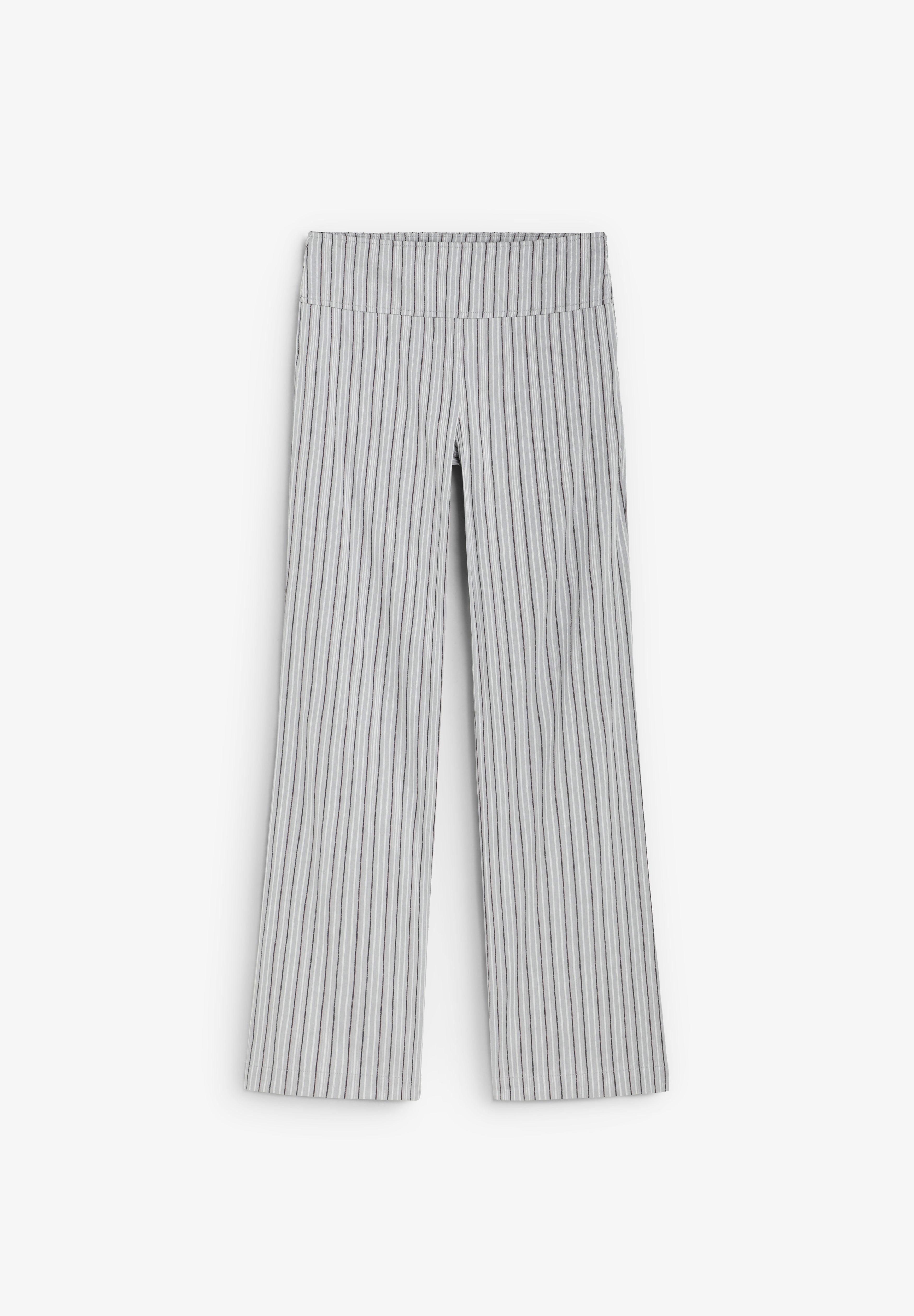 RÉSUMÉ | PANTALÓN MALLORIERS