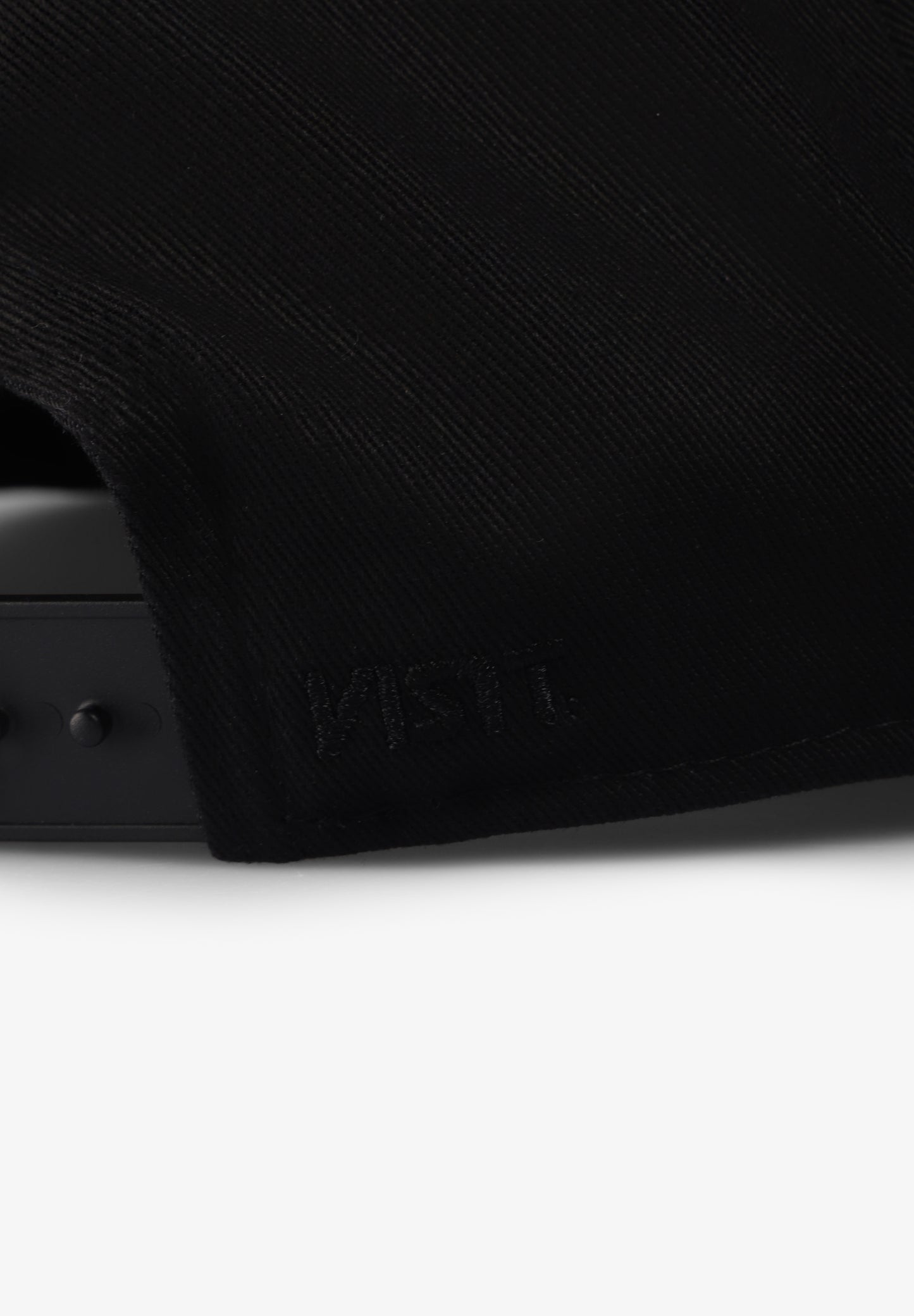 VISIT | GORRA CLASSIC BLACK