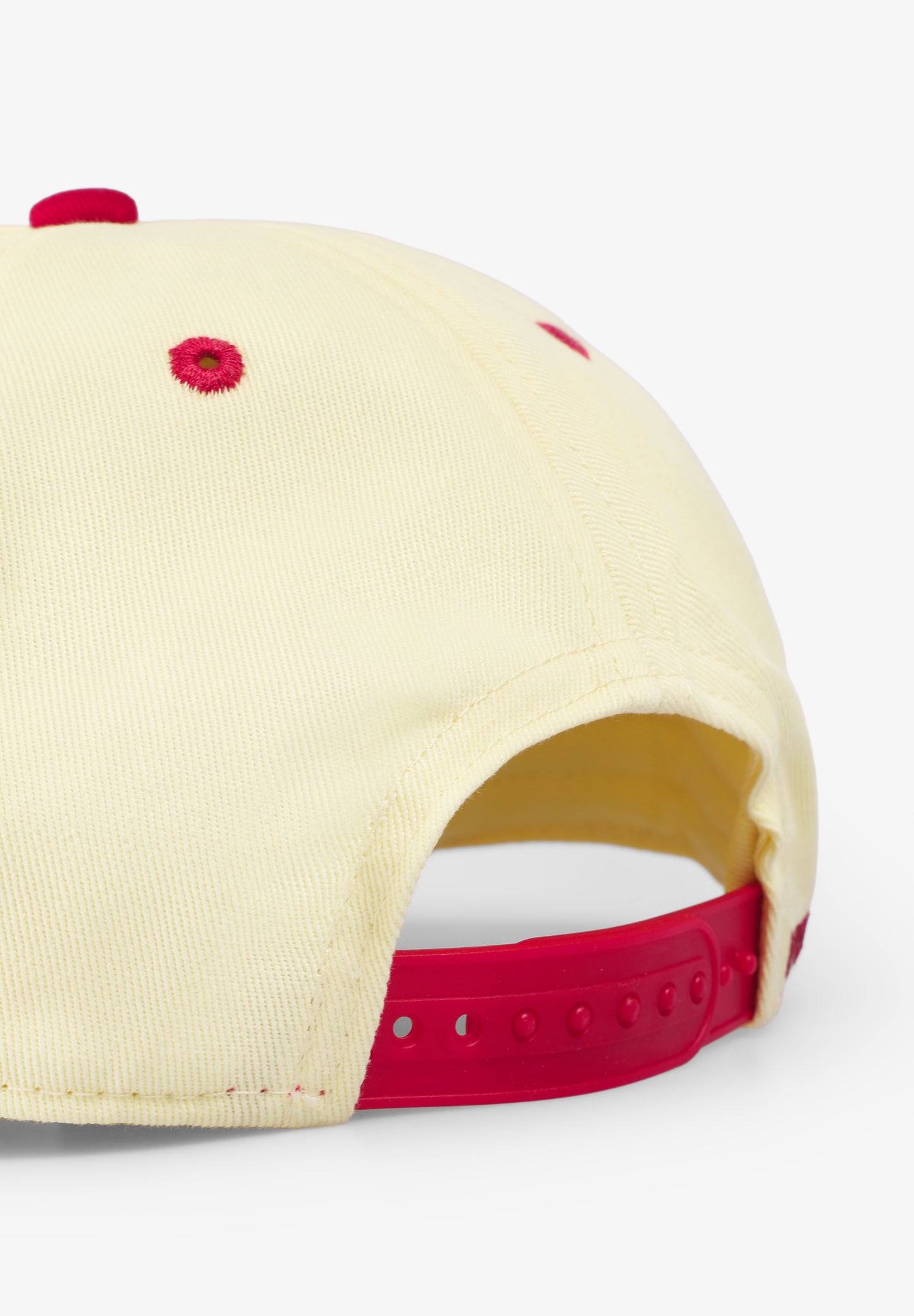 VISIT | GORRA CARACAS