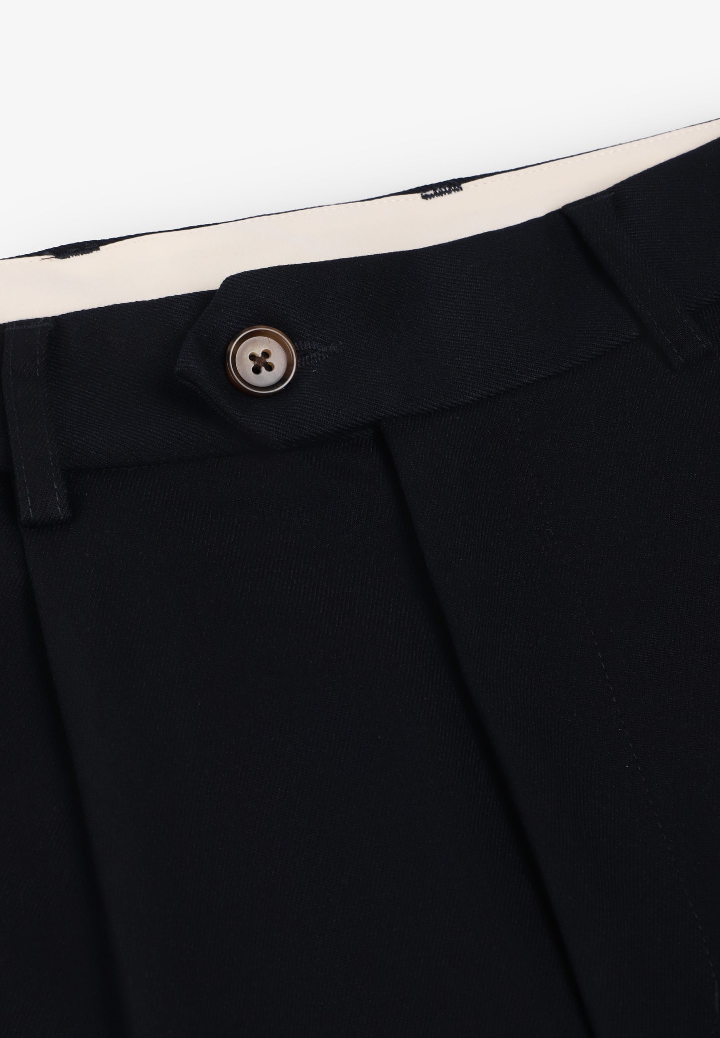PROHIBITED | BERMUDAS NEWPORT PLEATED