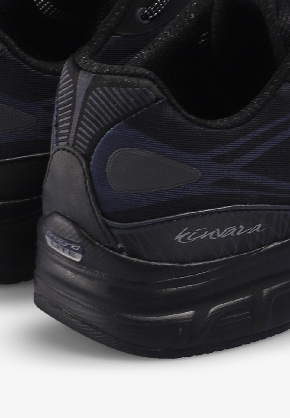SAUCONY | KINVARA 1