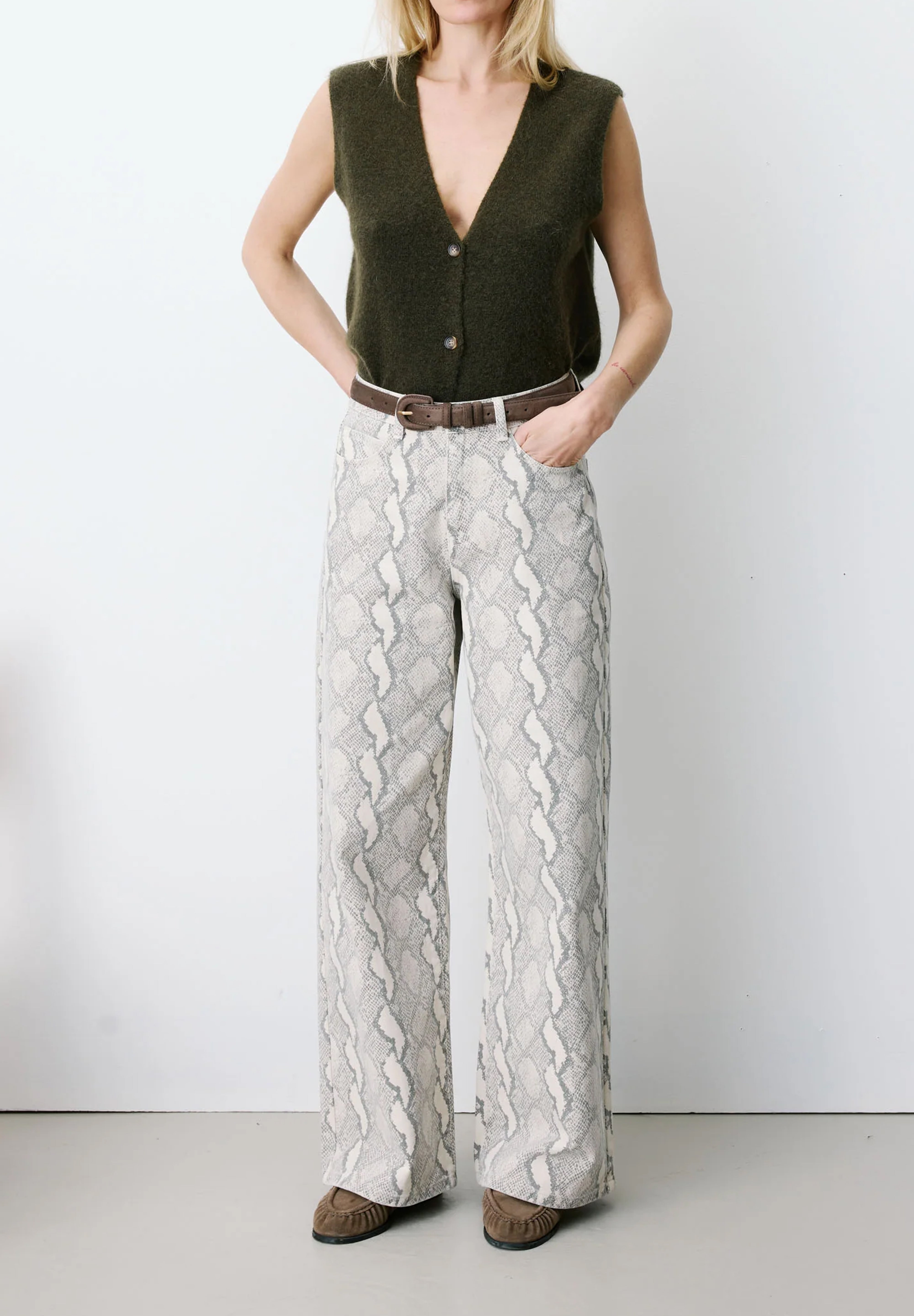 GRACE & MILA | PANTALÓN DENIM SOCCA