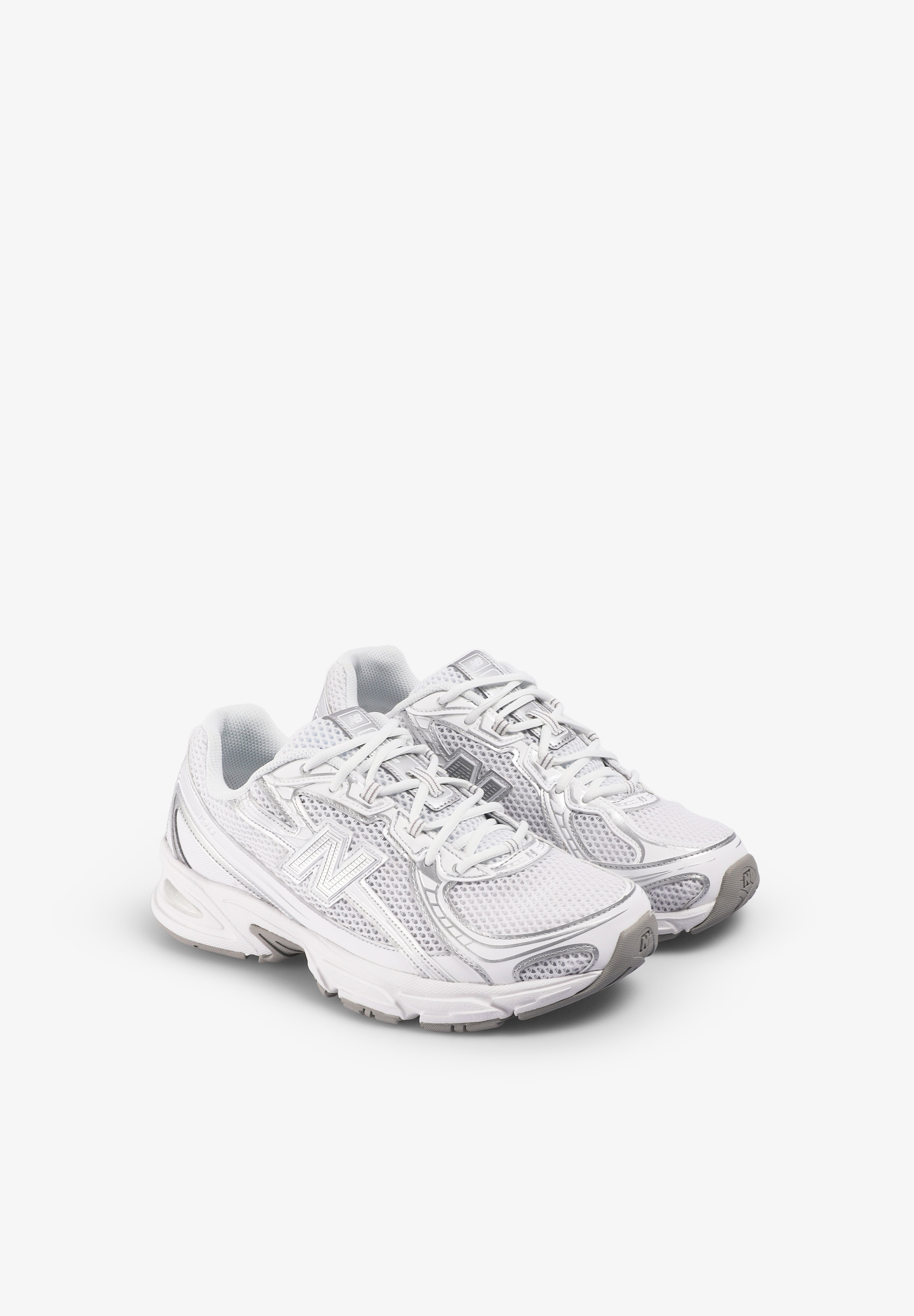 NEW BALANCE | SNEAKERS 740