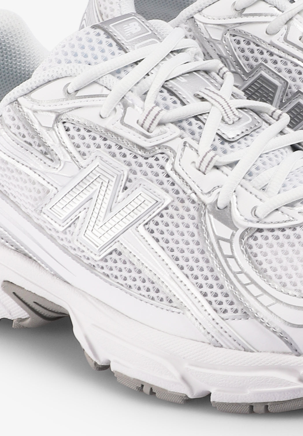 NEW BALANCE | SNEAKERS 740