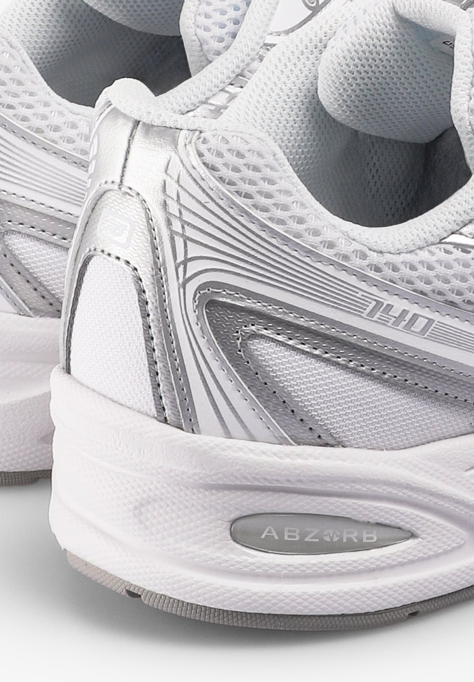 NEW BALANCE | SNEAKERS 740