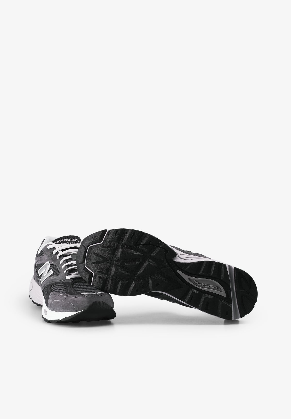 NEW BALANCE | SNEAKERS 880R