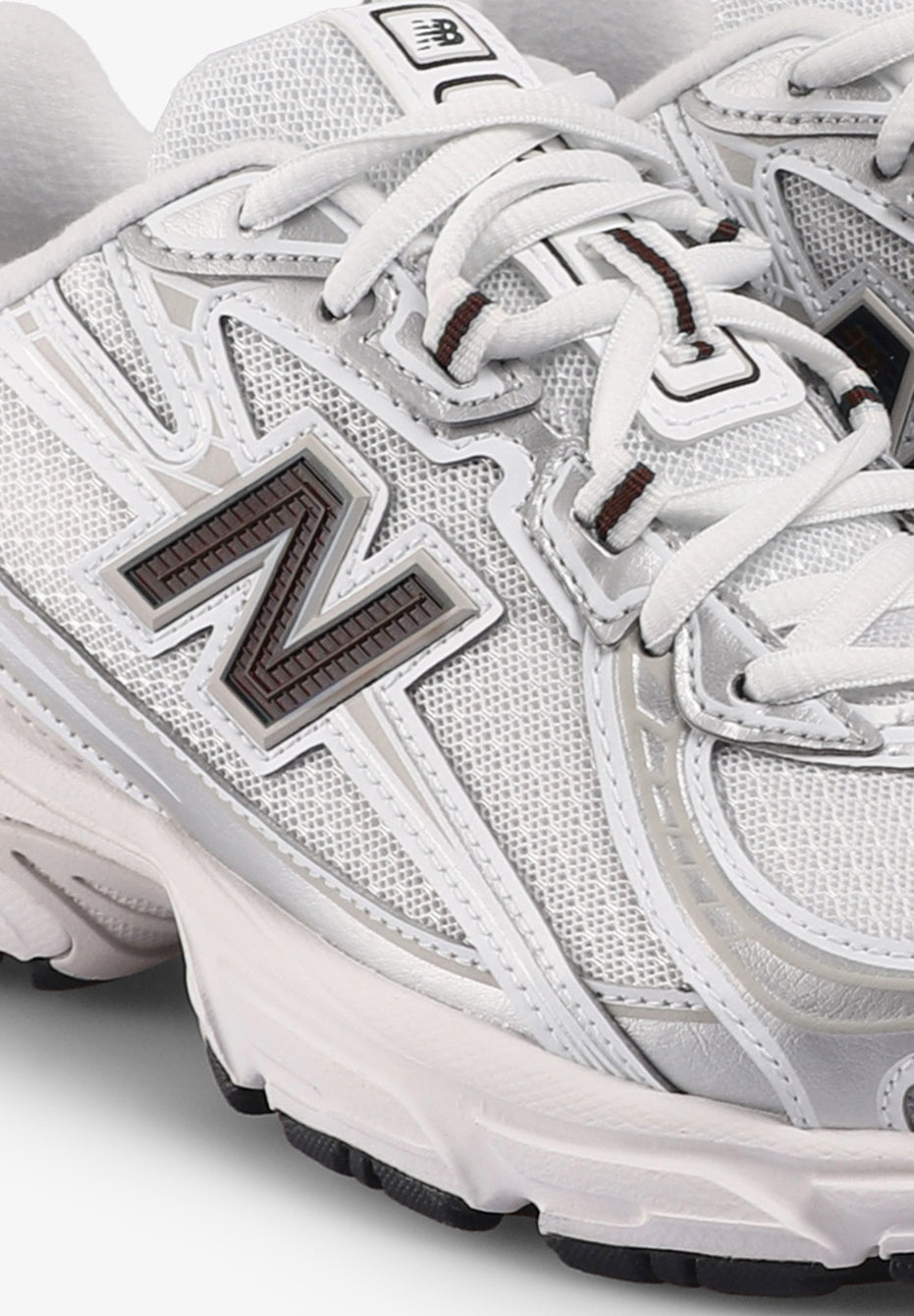 NEW BALANCE | SNEAKERS 740 MUJER