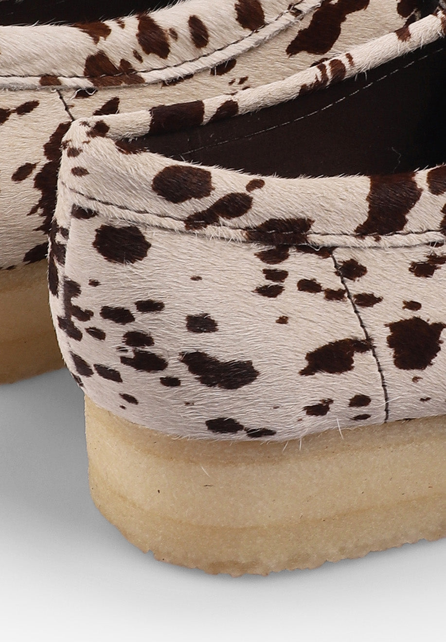 CLARKS | ZAPATOS WALLABEE COW PRINT