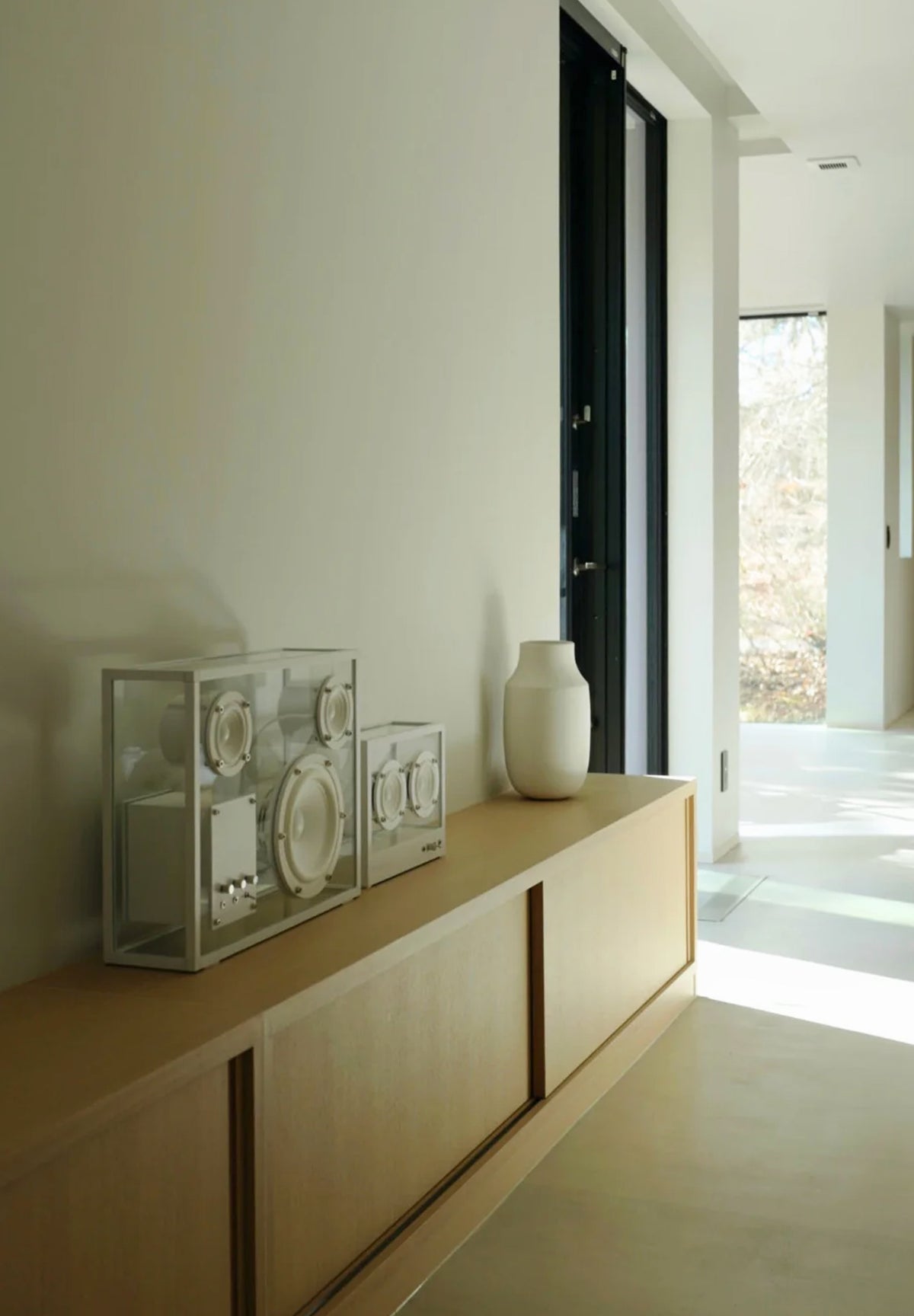 TRANSPARENT | TRANSPARENT SPEAKER